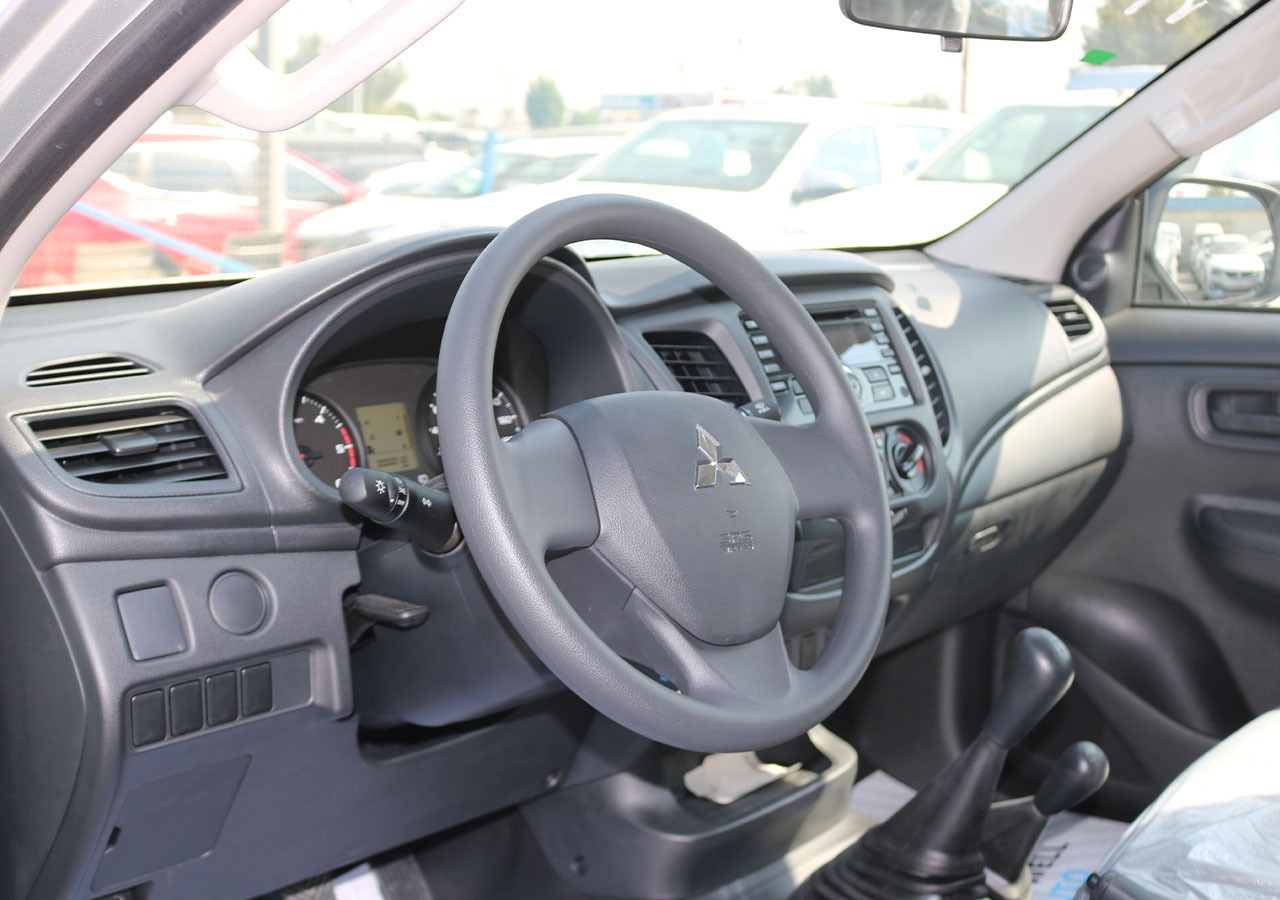 2023 Mitsubishi L200 GL – Silver