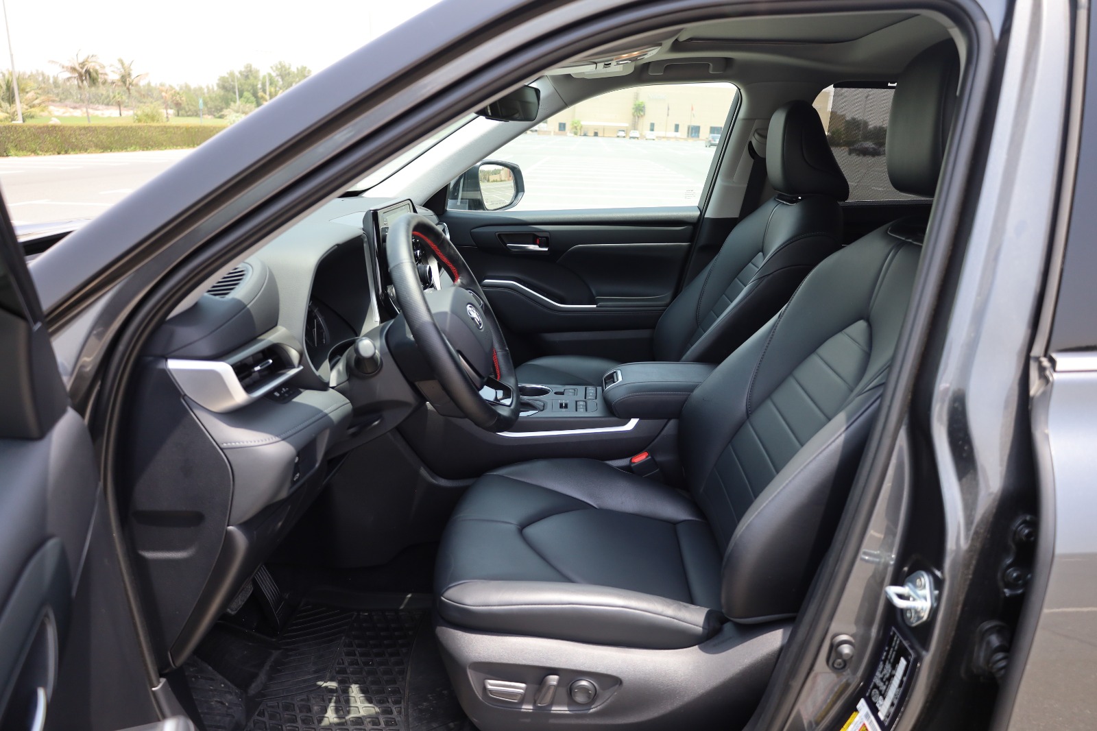 Toyota Highlander for Sale In UAE