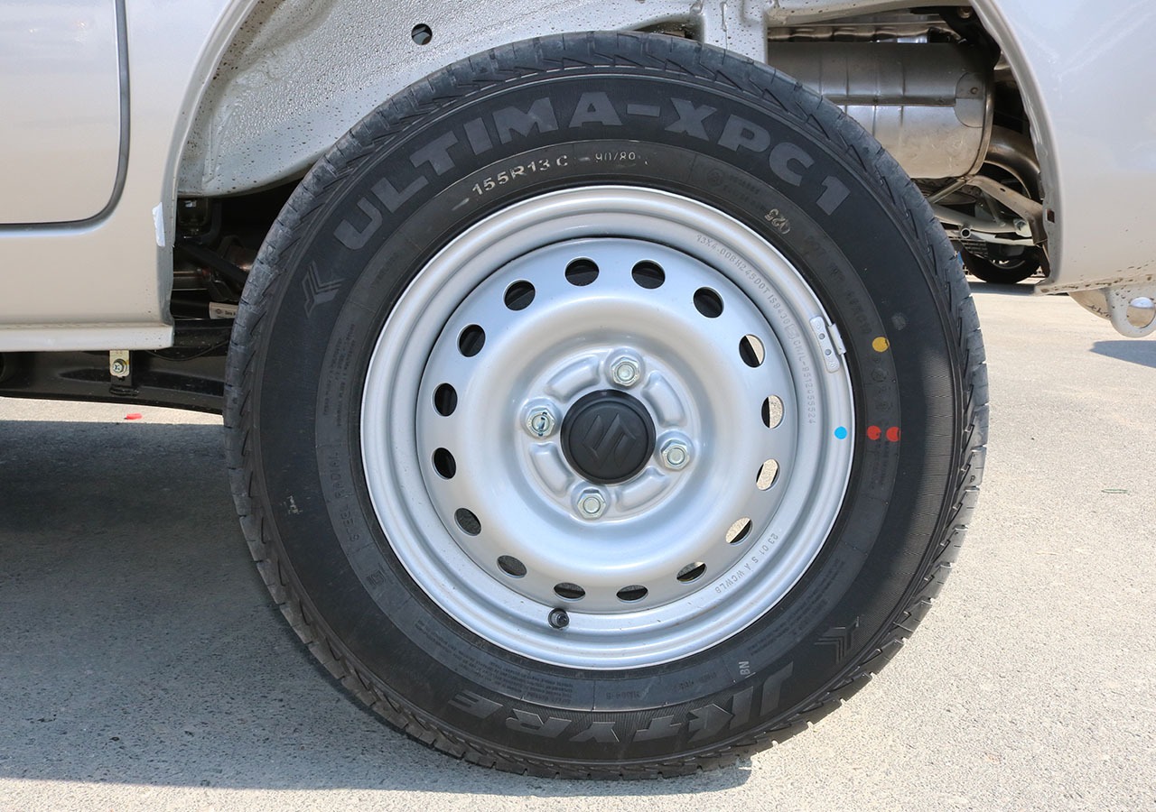 2025 Suzuki EECO Cargo – Silver