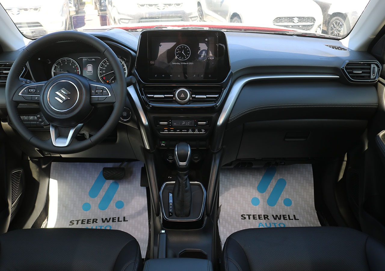 Suzuki Grand Vitara 2023 GLX – Red