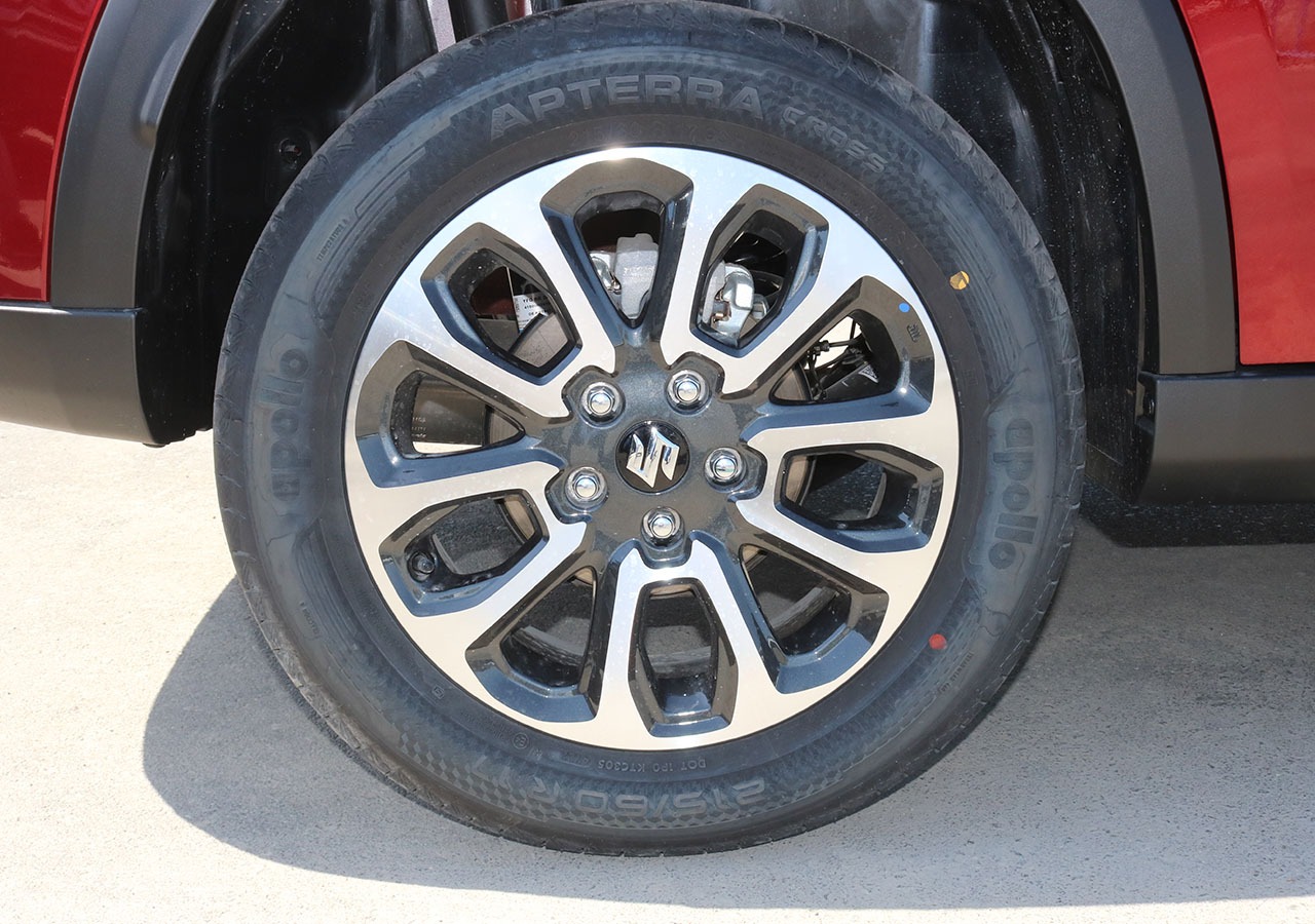 Suzuki Grand Vitara 2023 GLX – Red