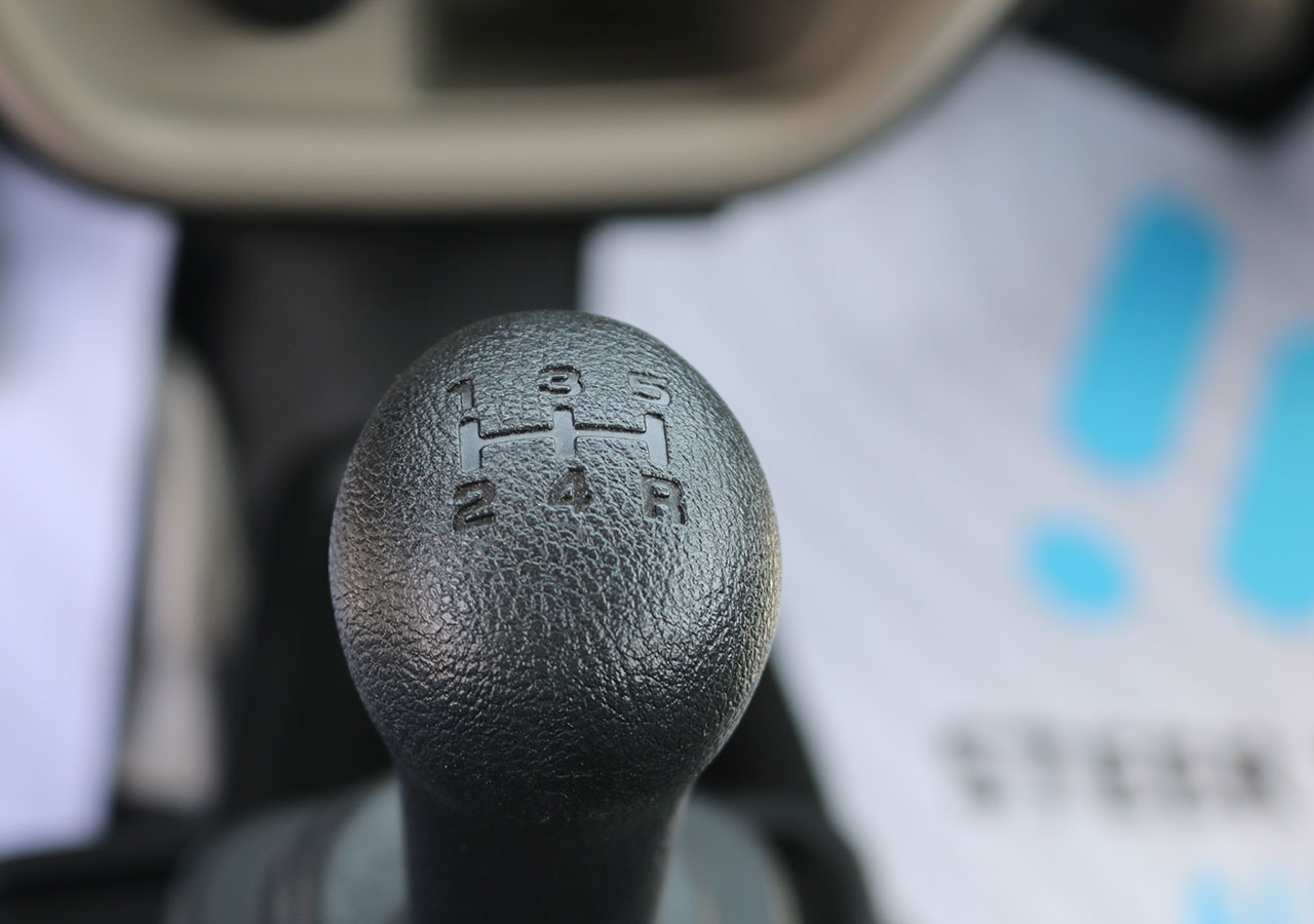 2025 Suzuki EECO – White