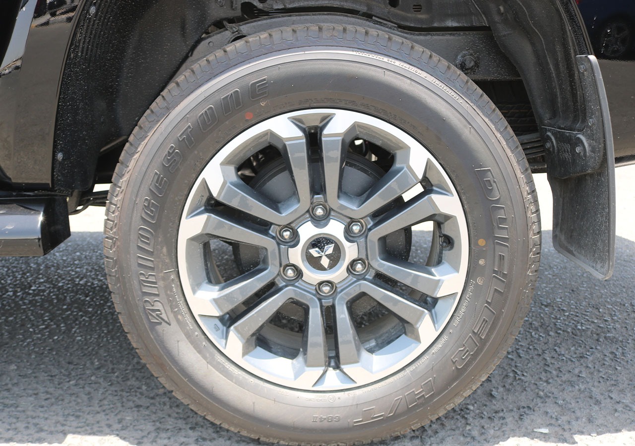 Mitsubishi L200 Sportero 2023 – Black