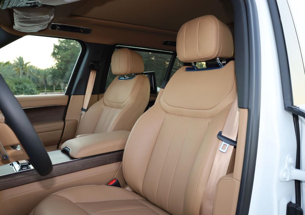 Range Rover Autobiography 2023 – White