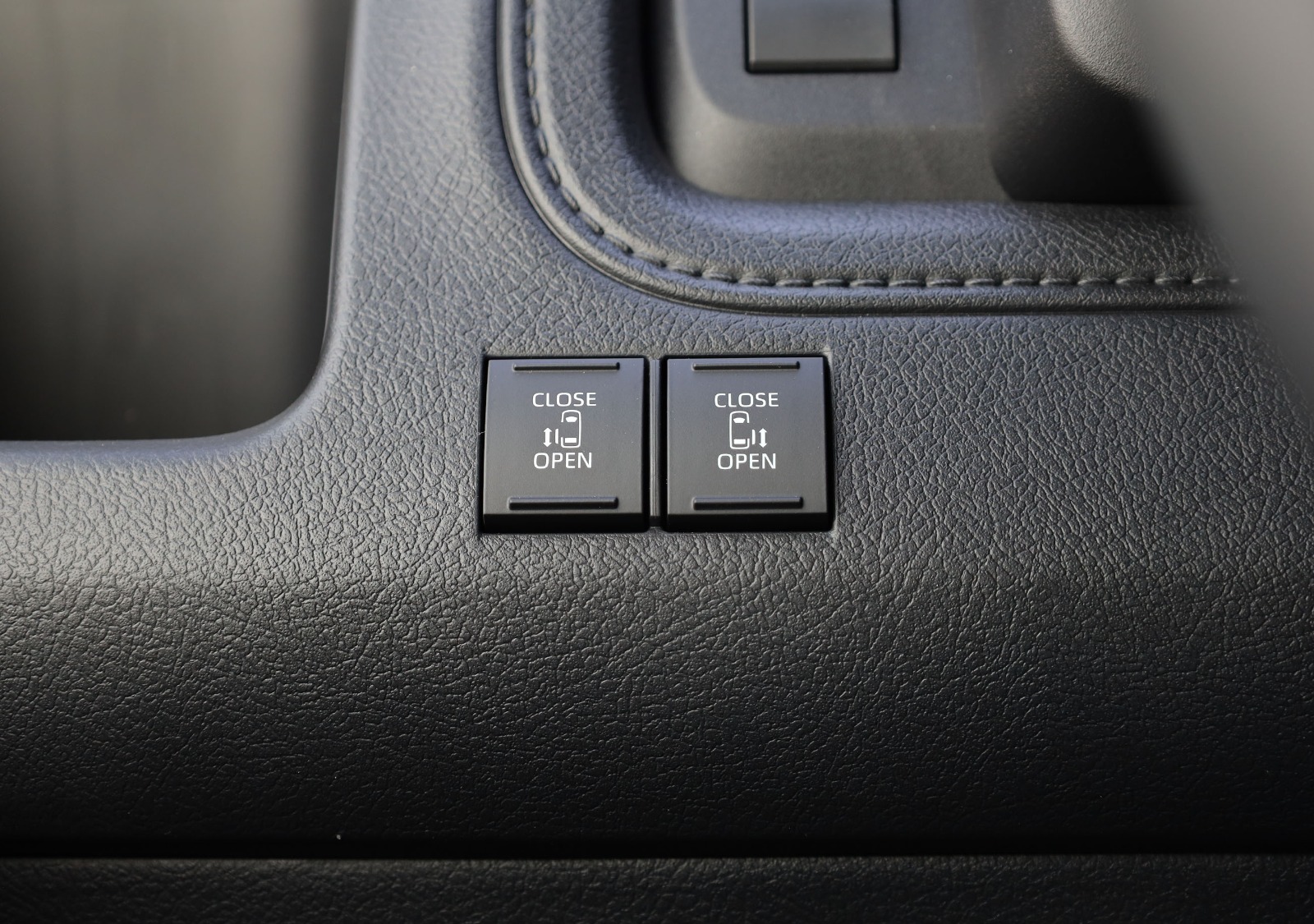 Toyota Granvia Price In UAE