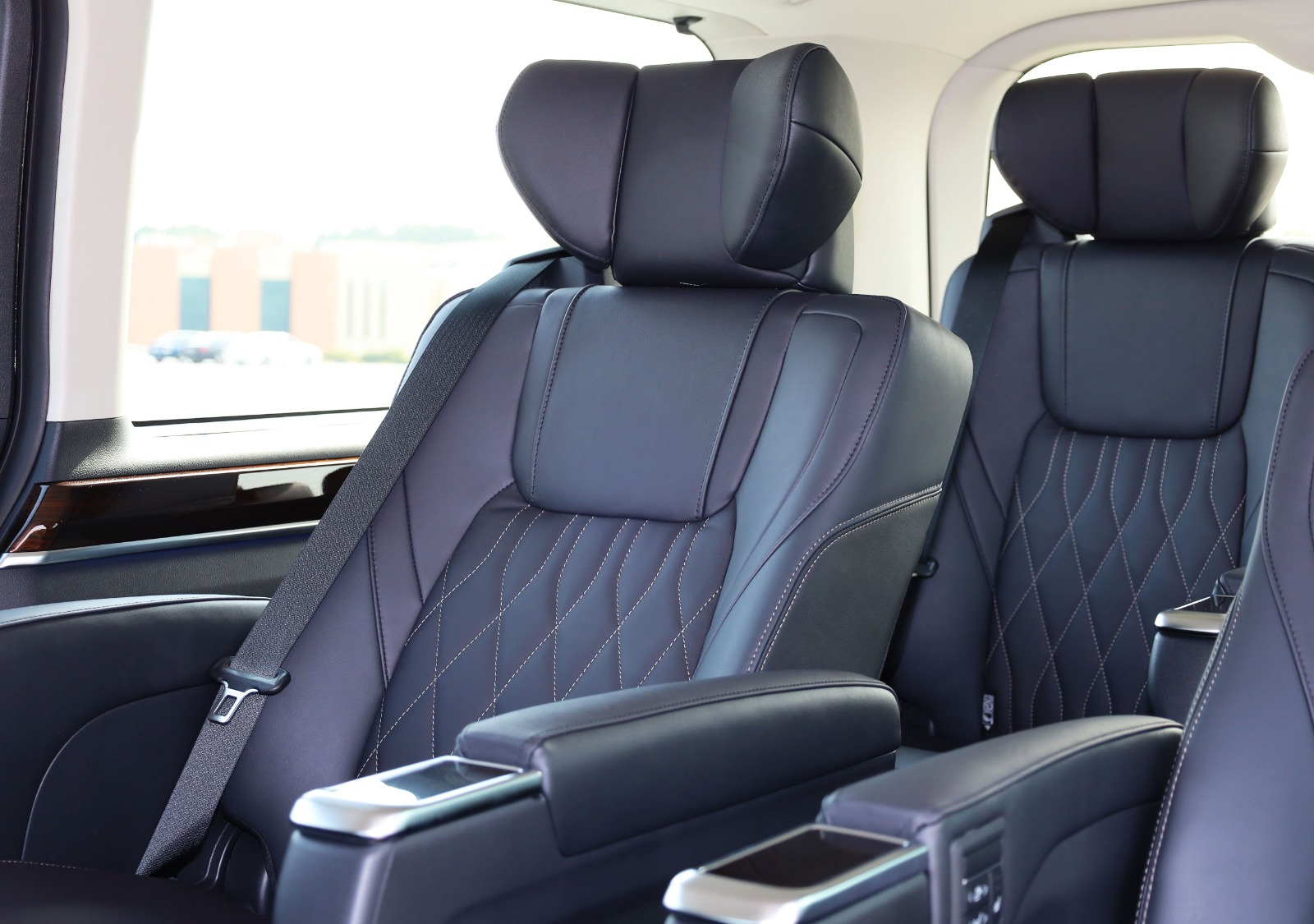 Toyota Granvia Price In UAE