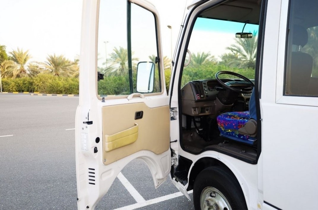 2016 Mitsubishi Rosa Bus For Sale In UAE