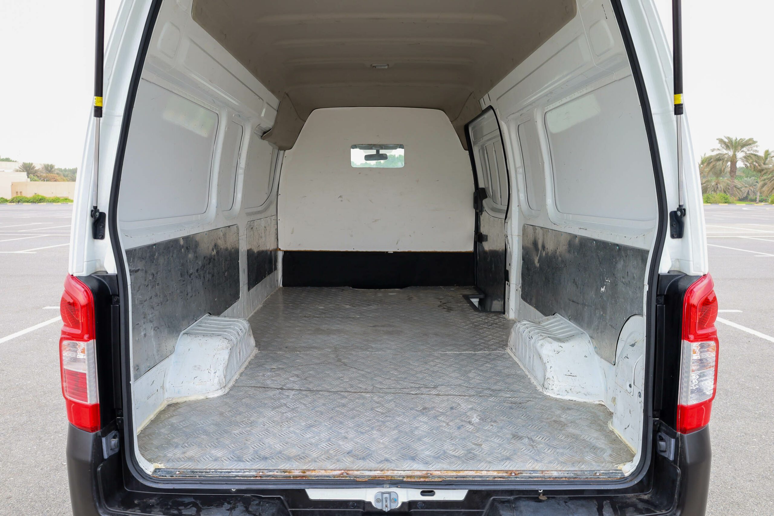 Nissan Urvan 2020 High Roof Delivery Van Price in uae