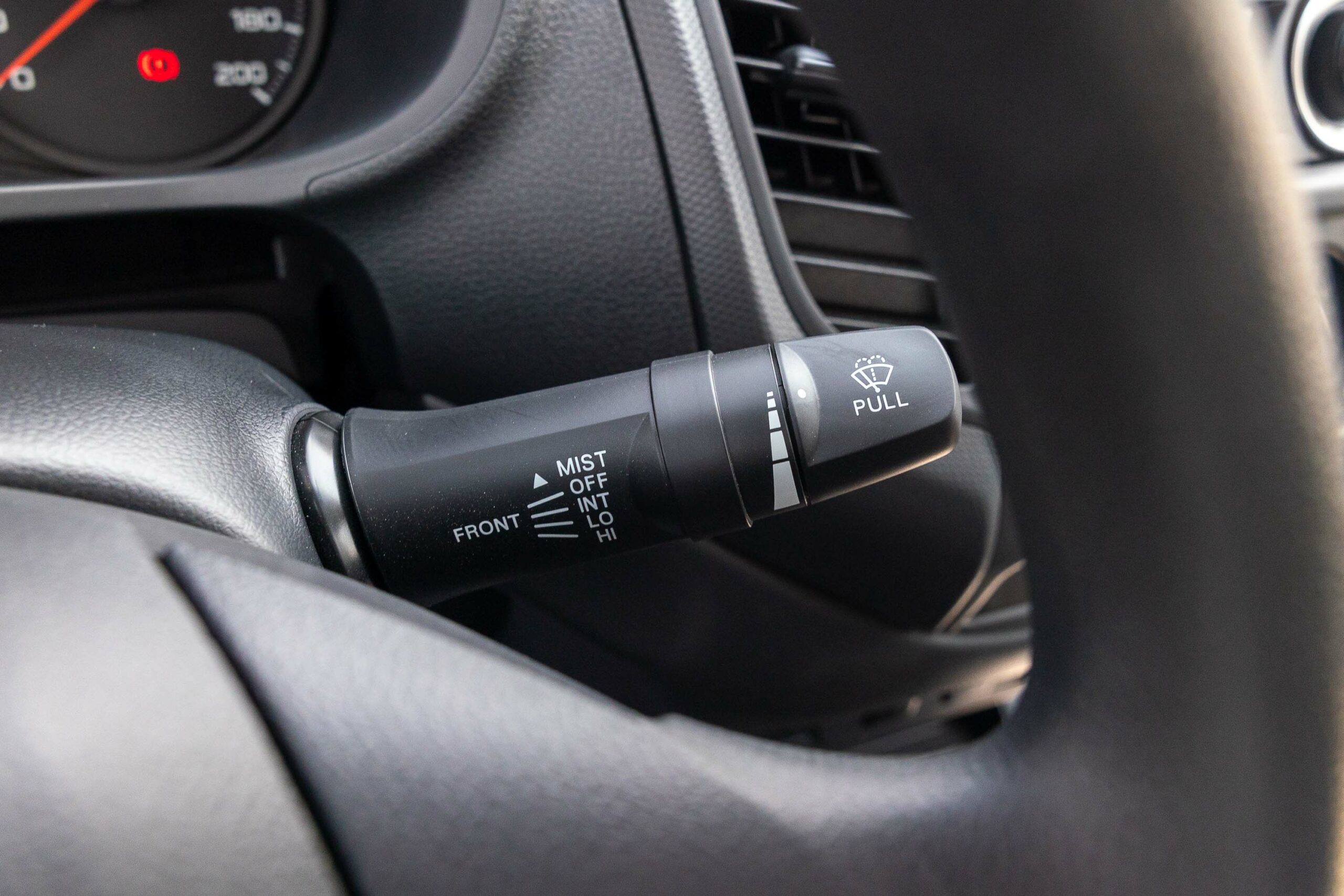 Mitsubishi L200 2023 GL – Brown