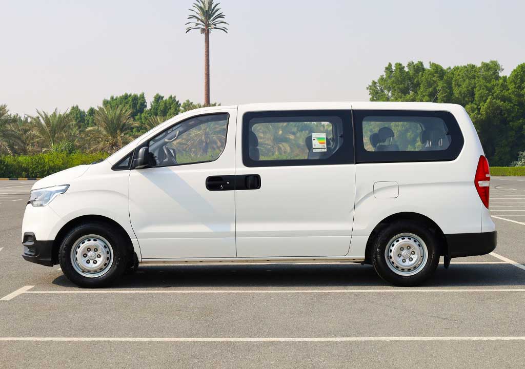 Hyundai H1 2020 Mini Bus for sale in UAE