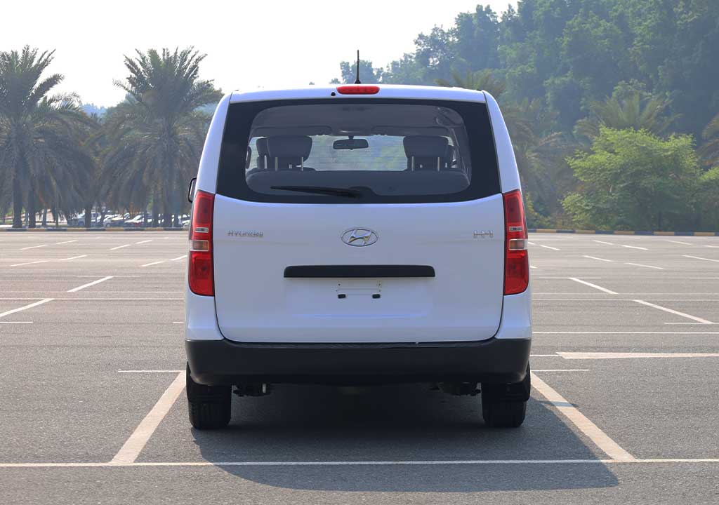 Hyundai H1 2020 Mini Bus for sale in UAE