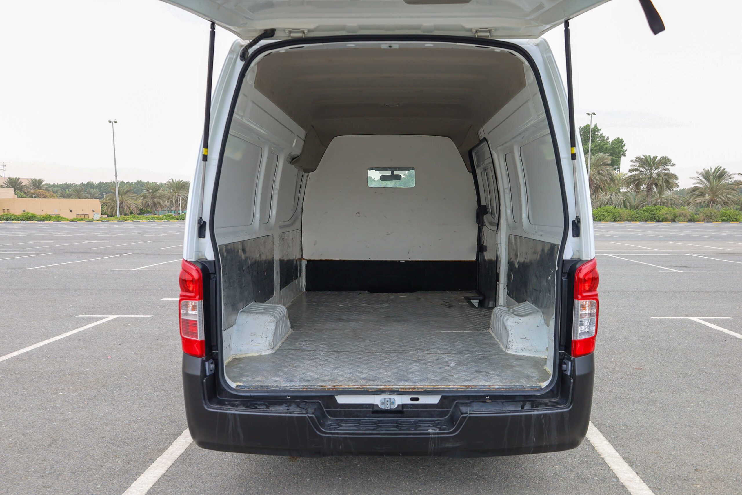 Nissan Urvan 2020 High Roof Delivery Van Price in uae