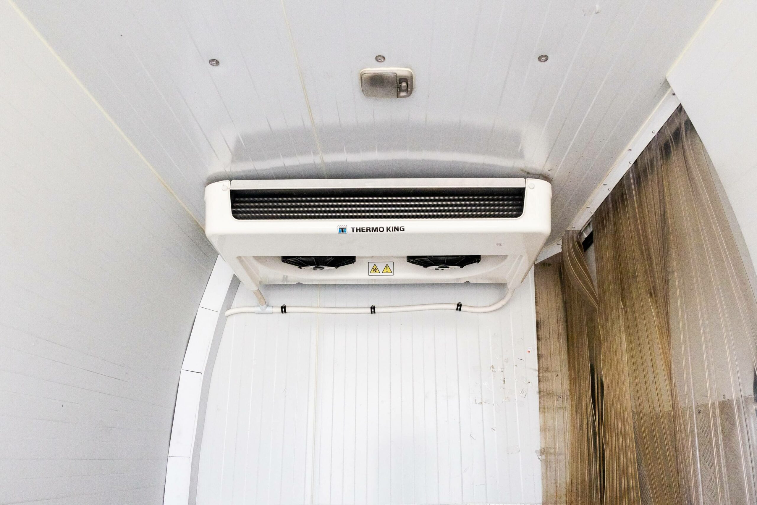 2020 Nissan Urvan NV350 Chiller Van For Sale In UAE