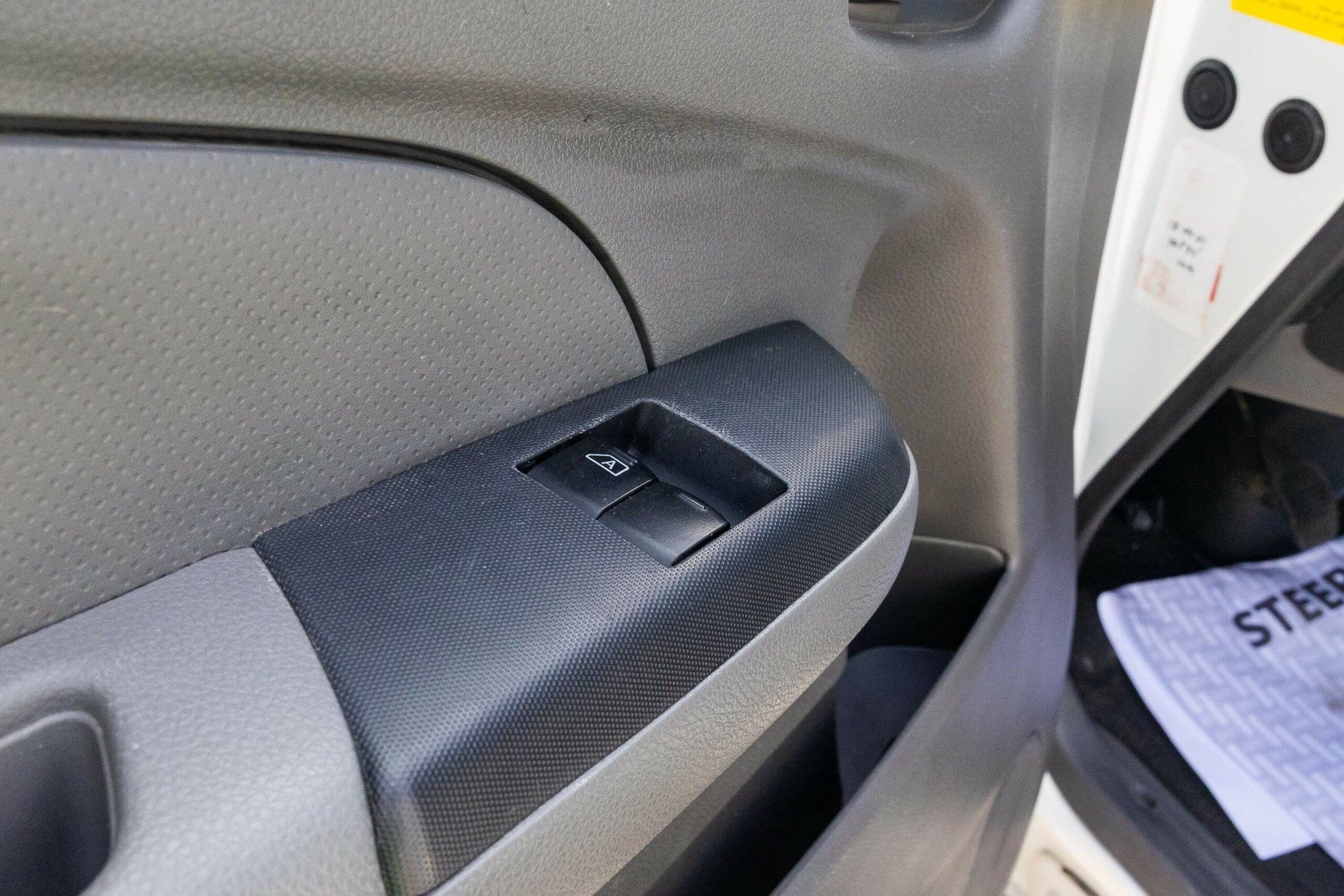 2020 Nissan Urvan NV350 Chiller Van For Sale In UAE