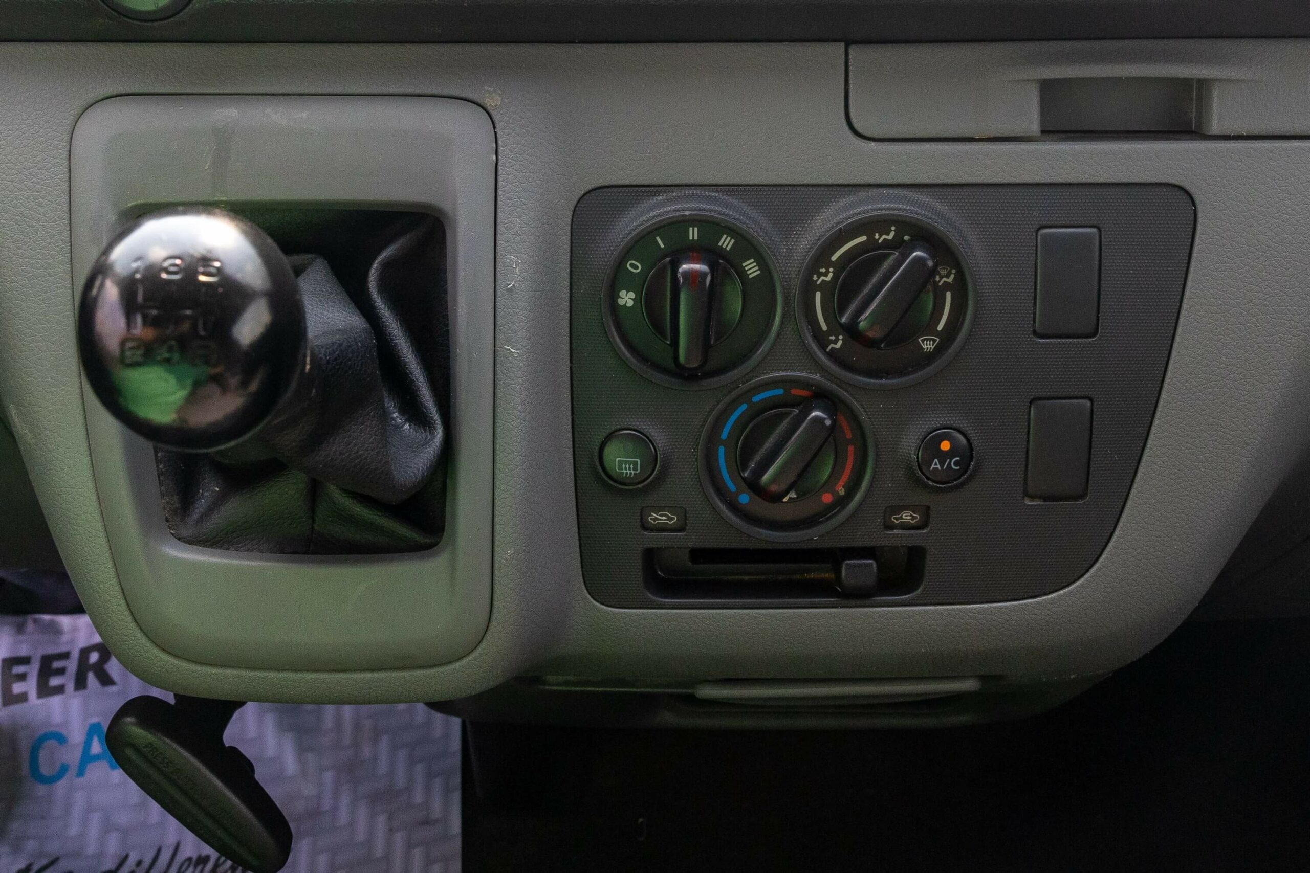 2020 Nissan Urvan NV350 Chiller Van For Sale In UAE