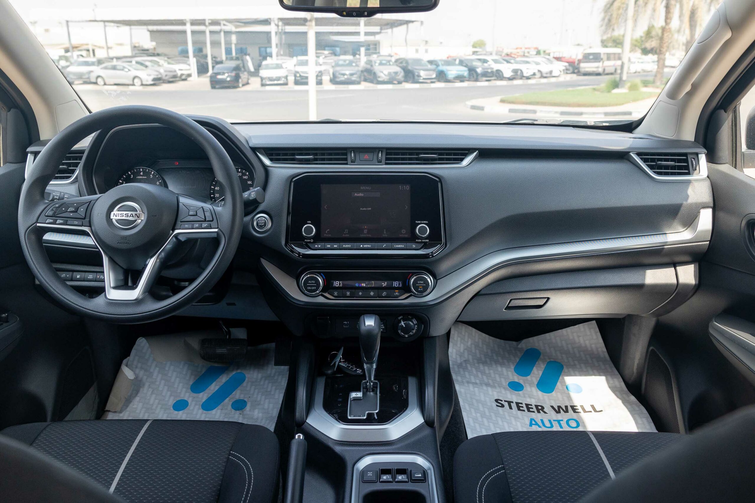 Nissan Xterra 2023 Titanium  – Black