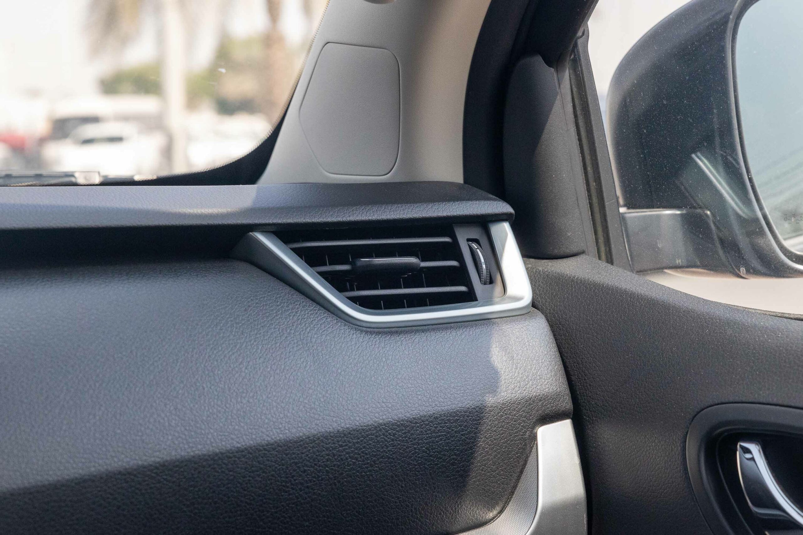 Nissan Xterra 2023 Titanium  – Black