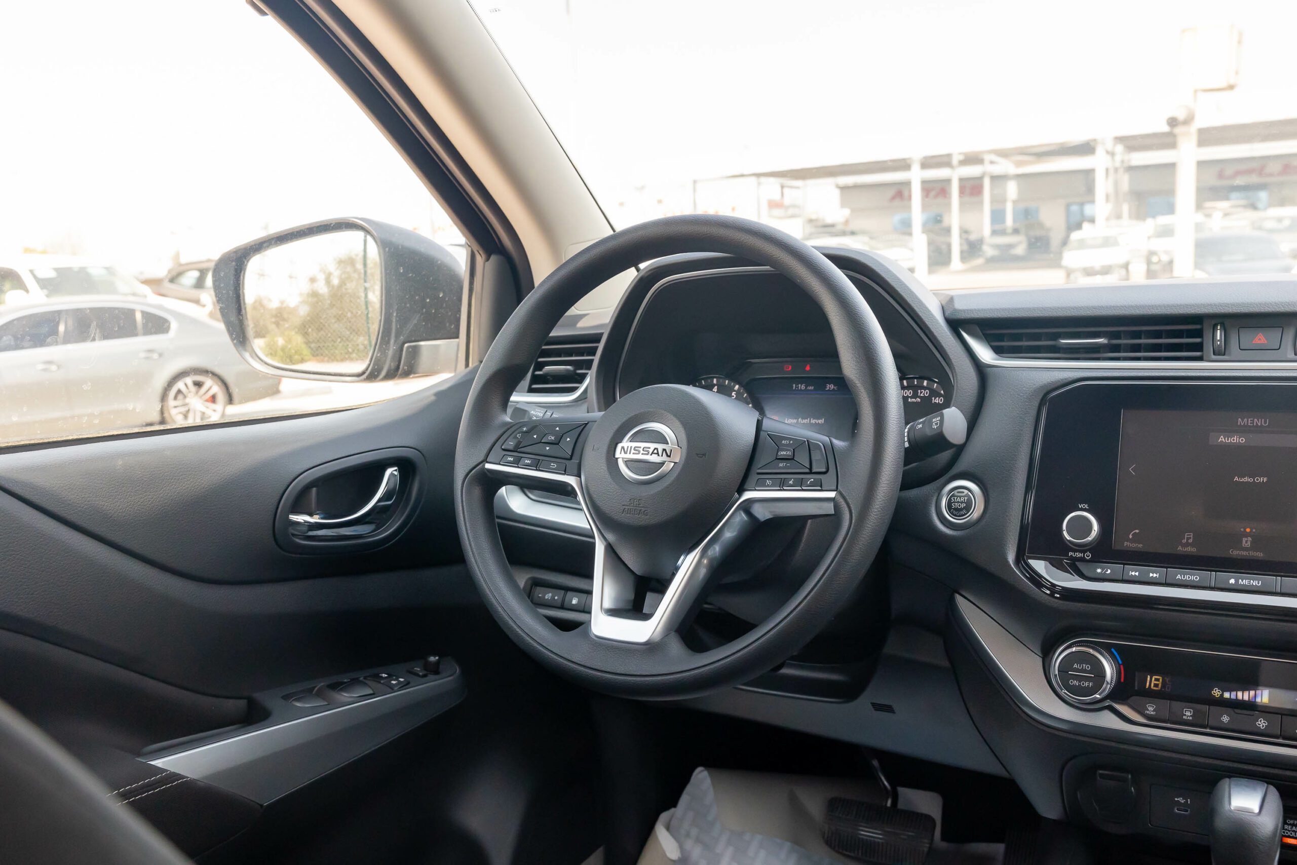 Nissan Xterra 2023 Titanium  – Black