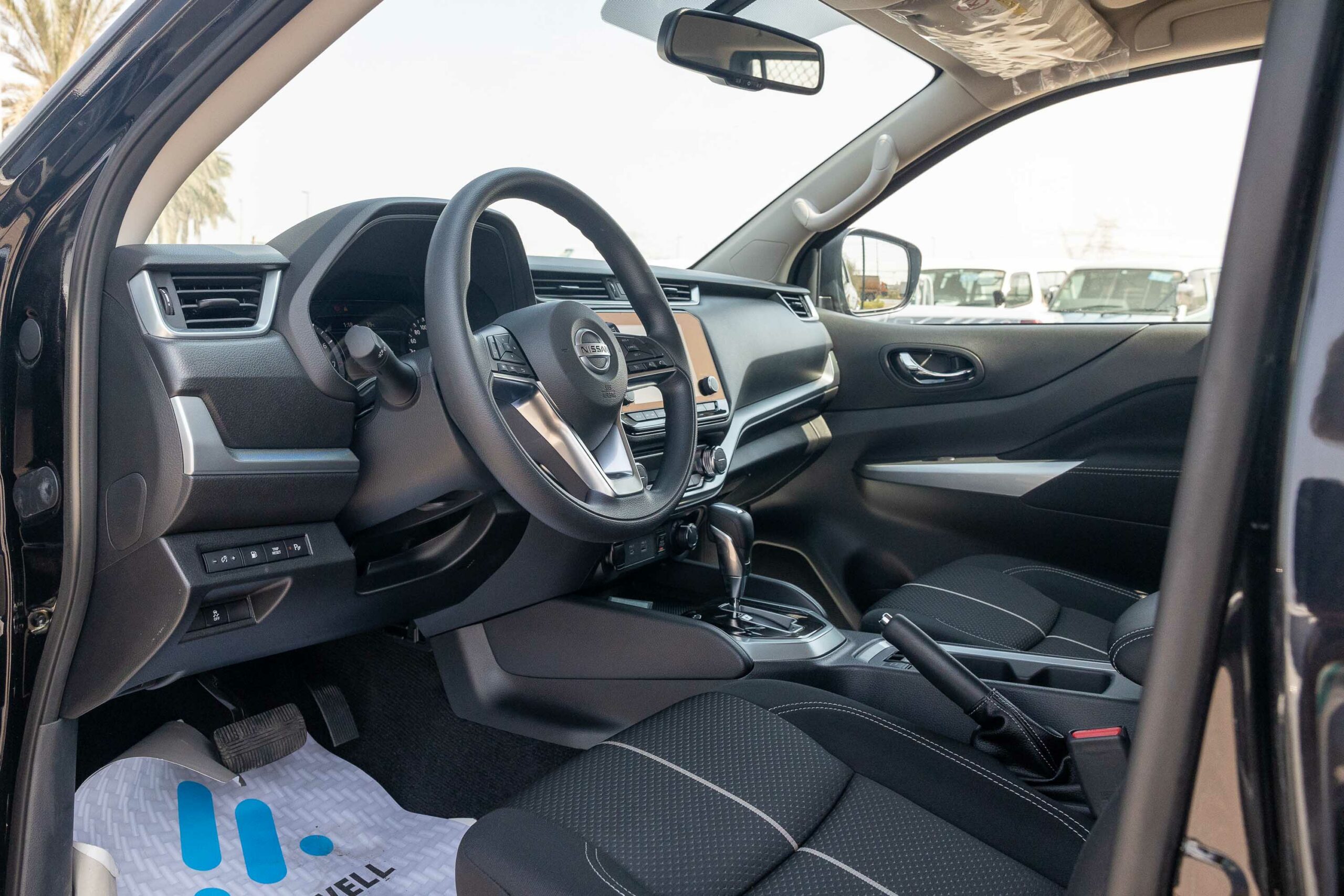 Nissan Xterra 2023 Titanium  – Black