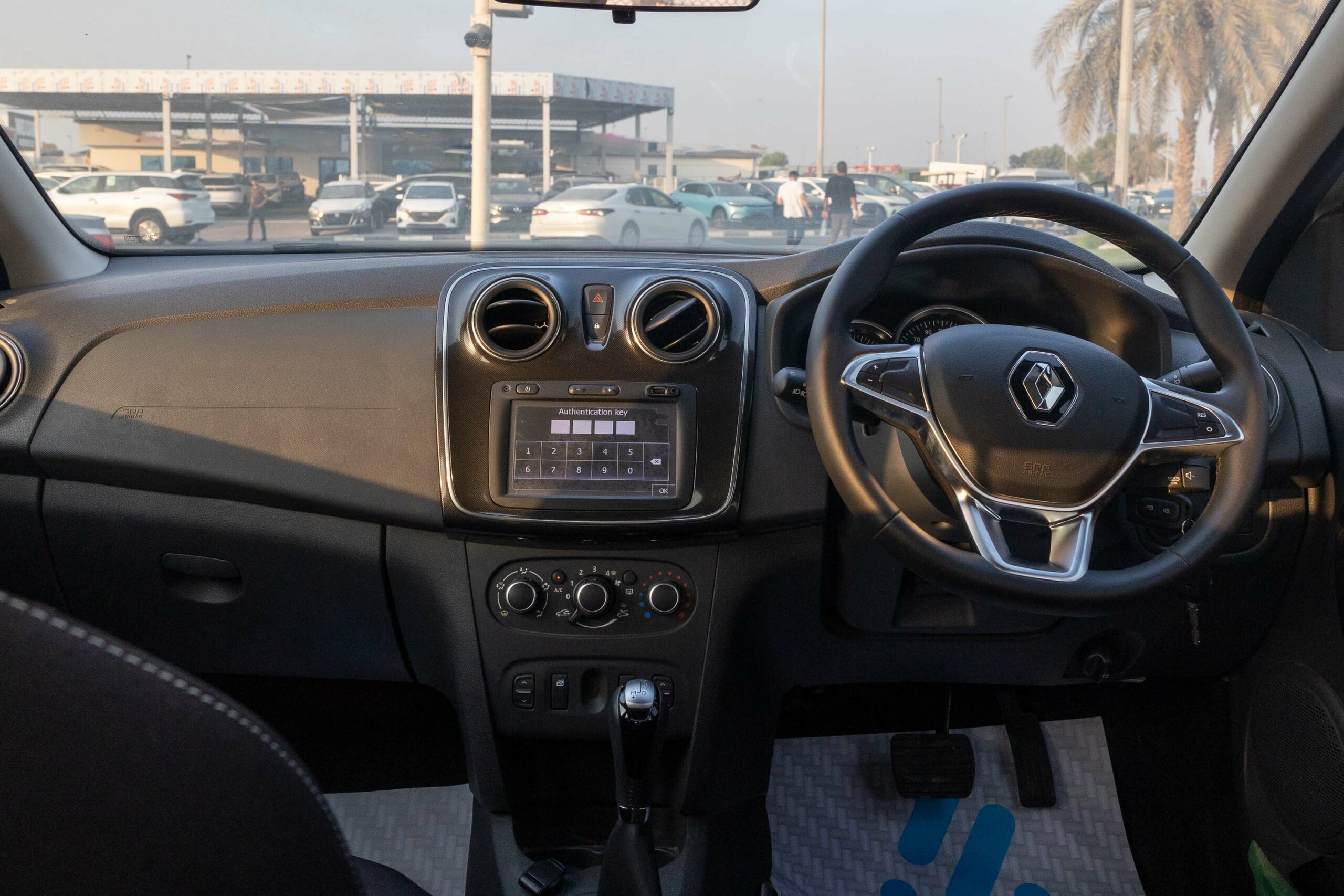 Renault Logan 2019 – Silver