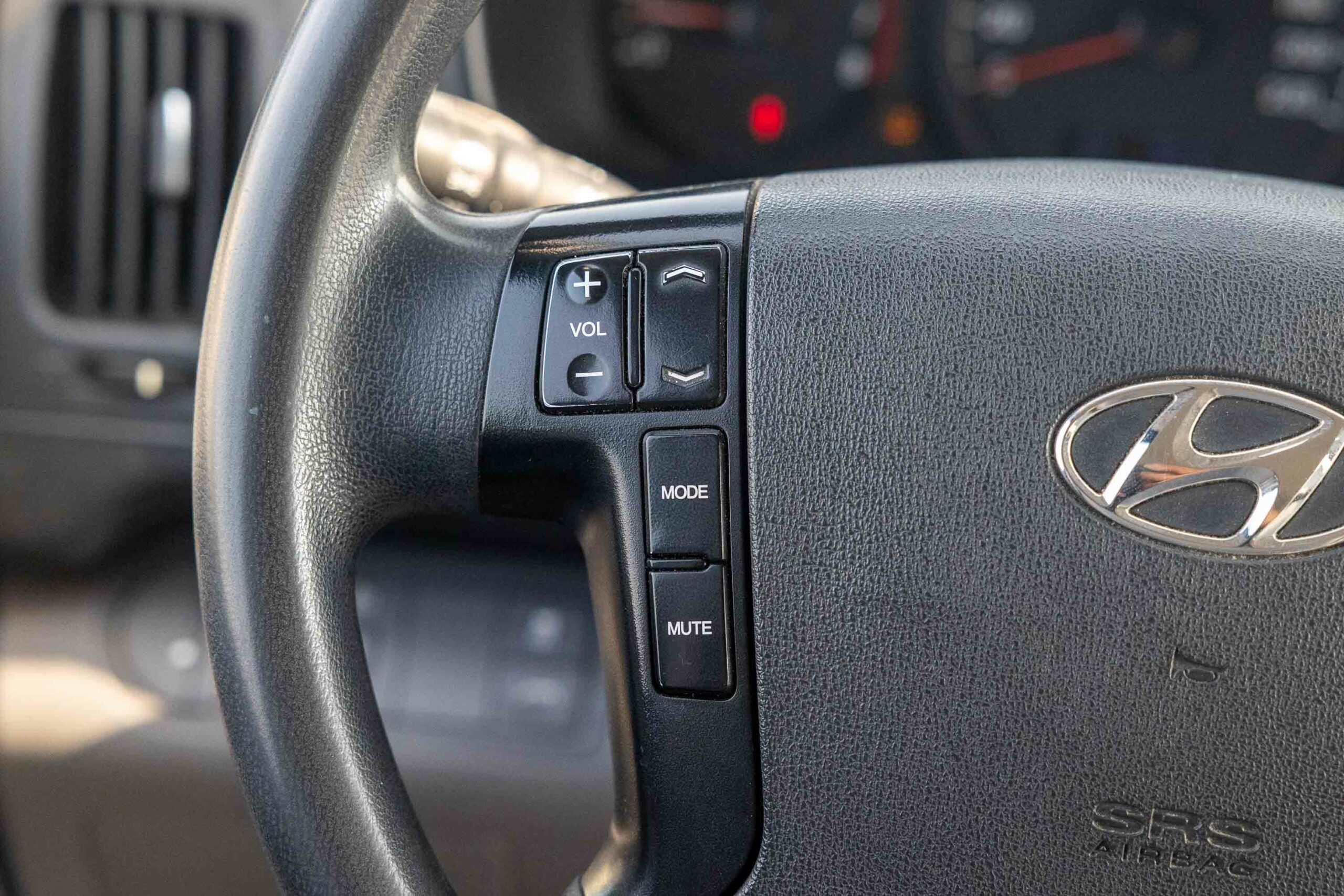 2019 Hyundai H1– White