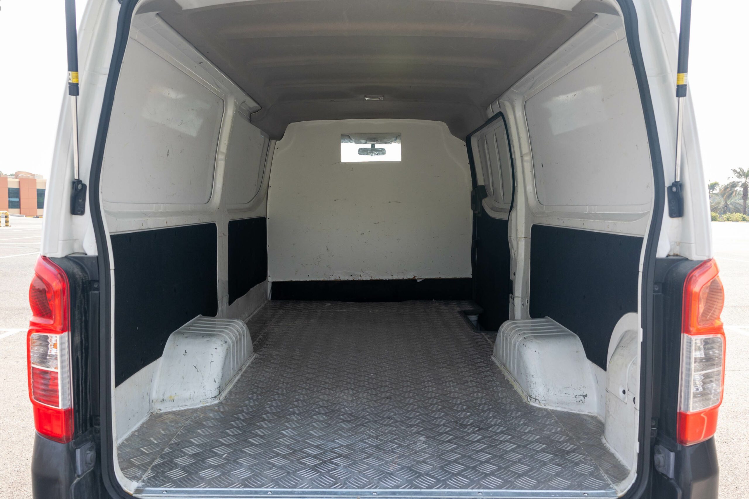 2019 Nissan Urvan NV350 For Sale In UAE