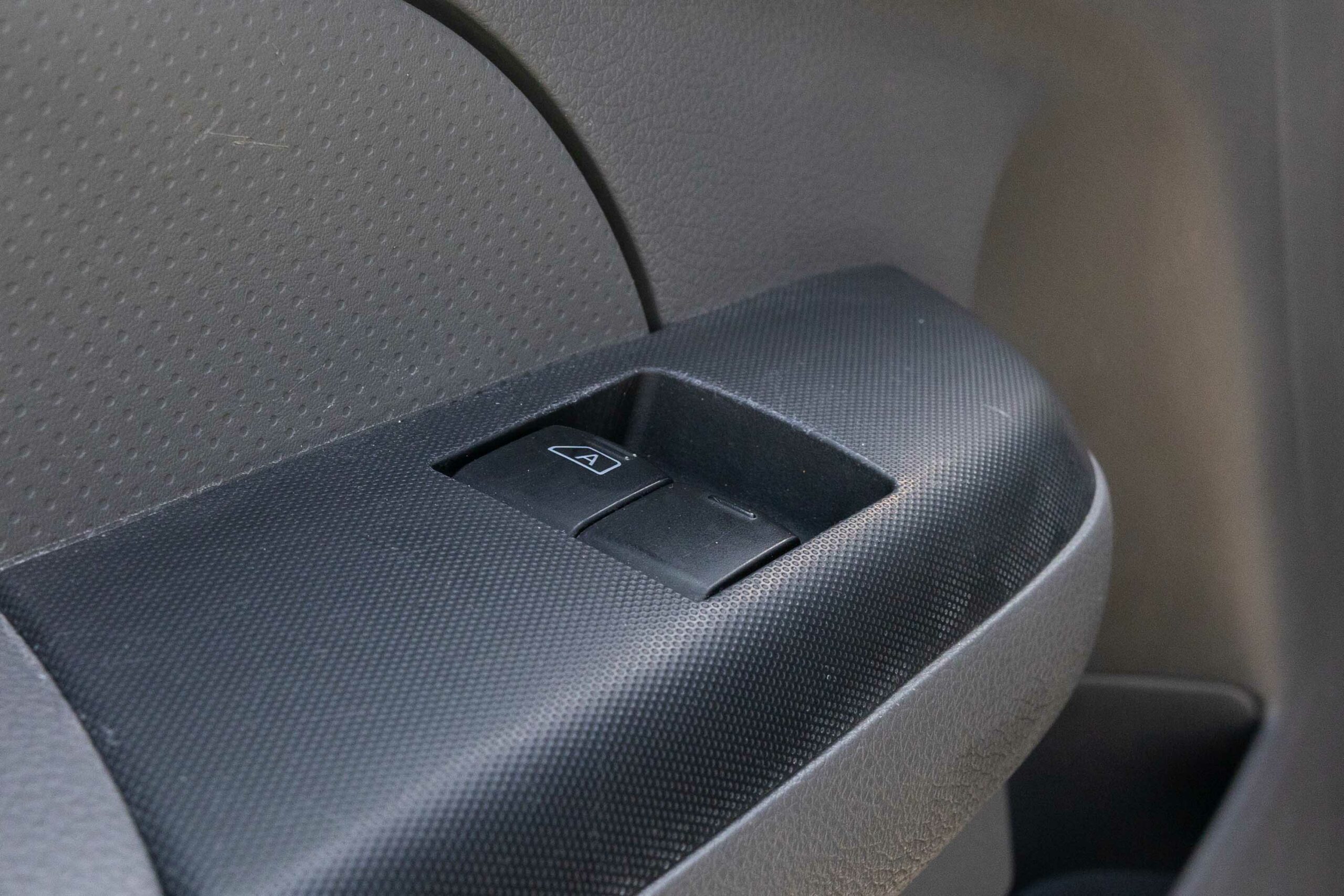 2019 Nissan Urvan NV350 For Sale In UAE