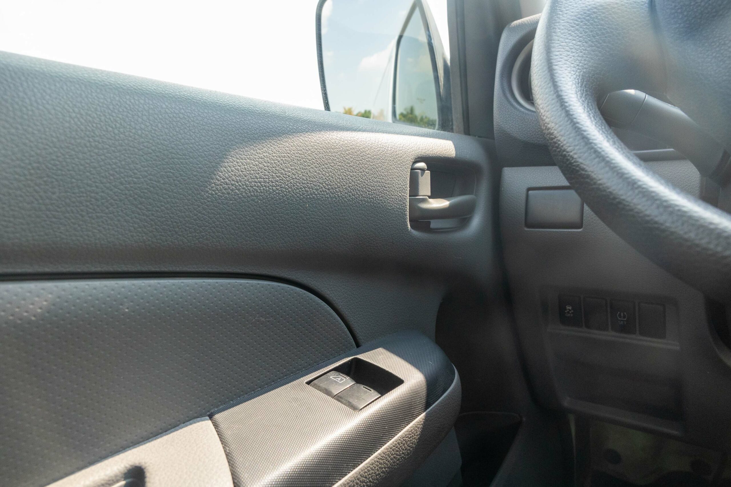 2019 Nissan Urvan NV350 For Sale In UAE