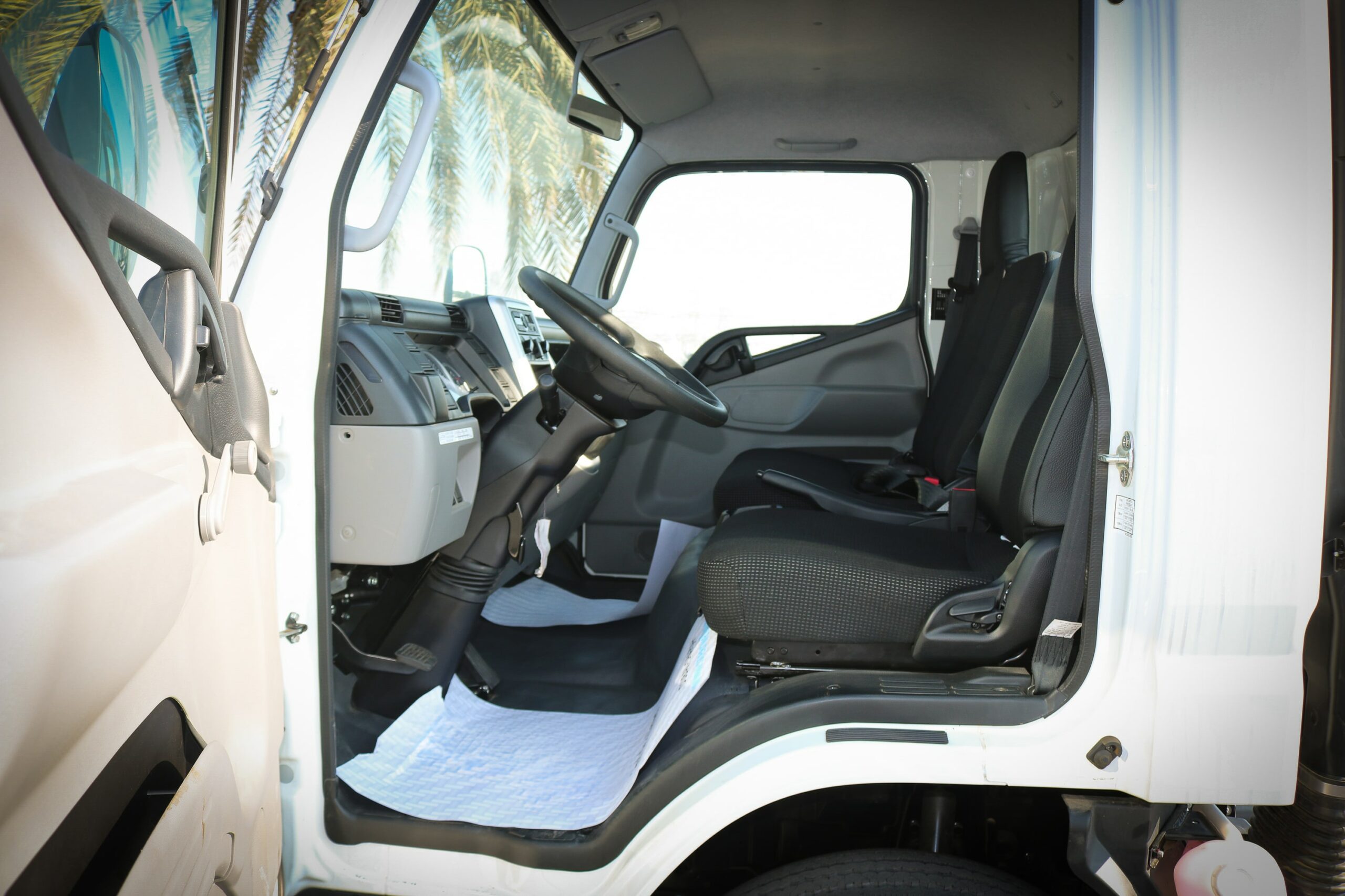 2024 Mitsubishi Canter