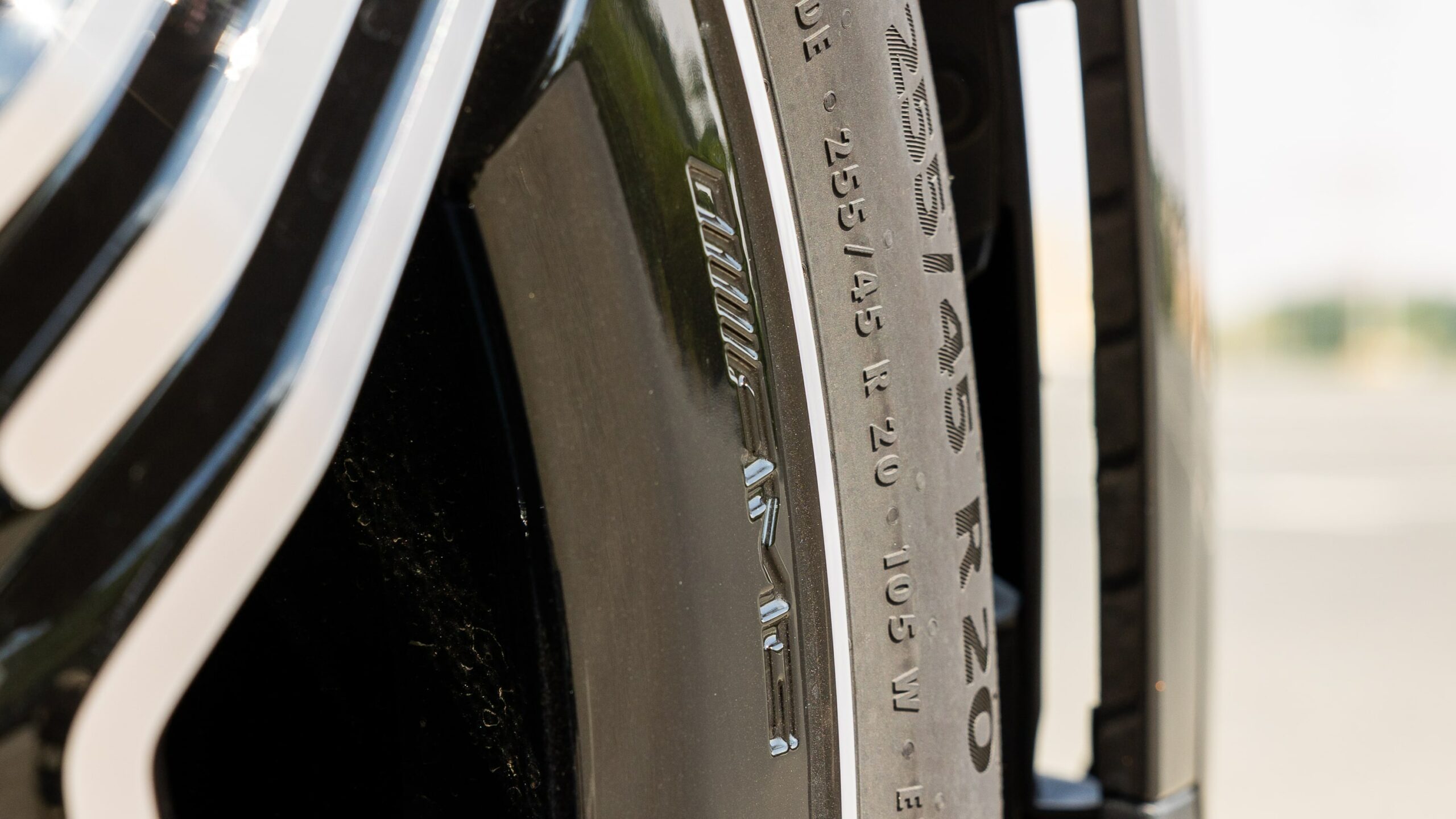 2024 Mercedes Benz GLC 200  – Grey