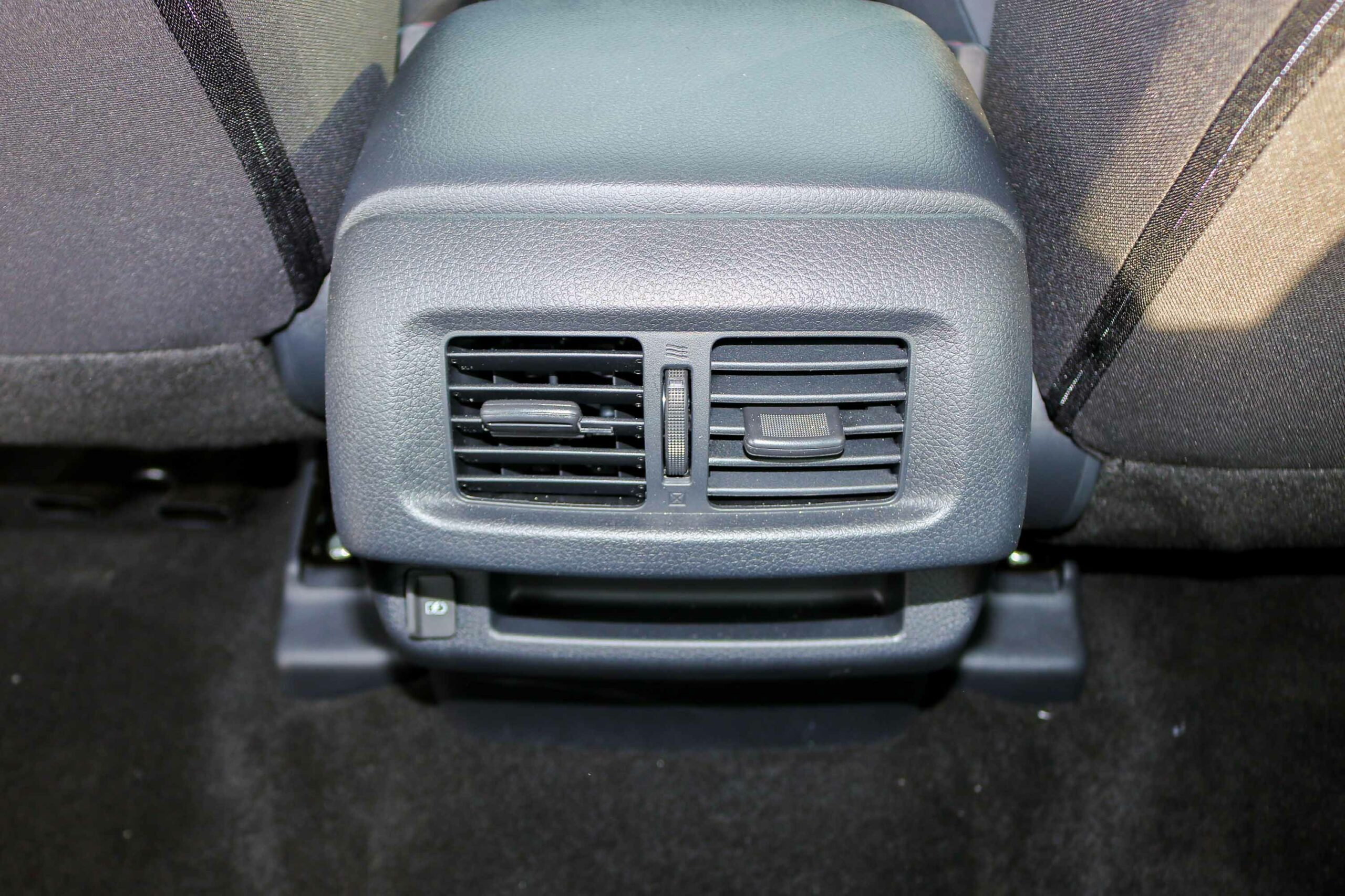 2023 Nissan Navara XE – Black