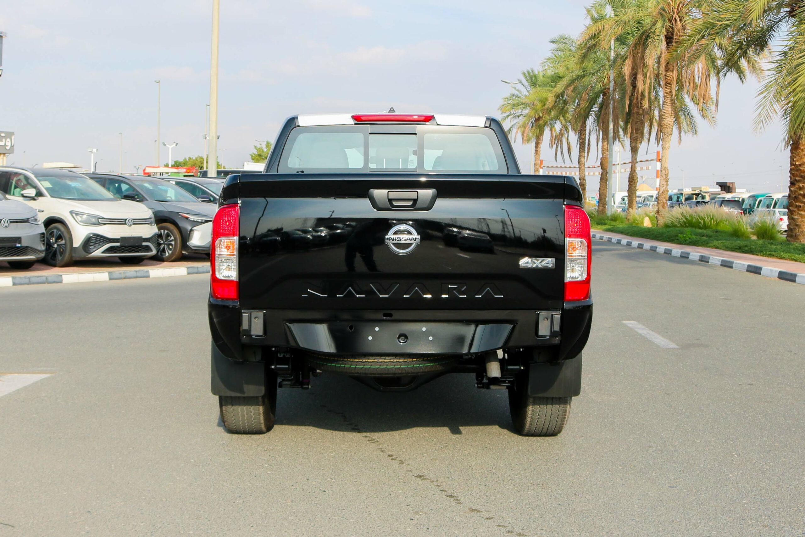 2023 Nissan Navara XE – Black