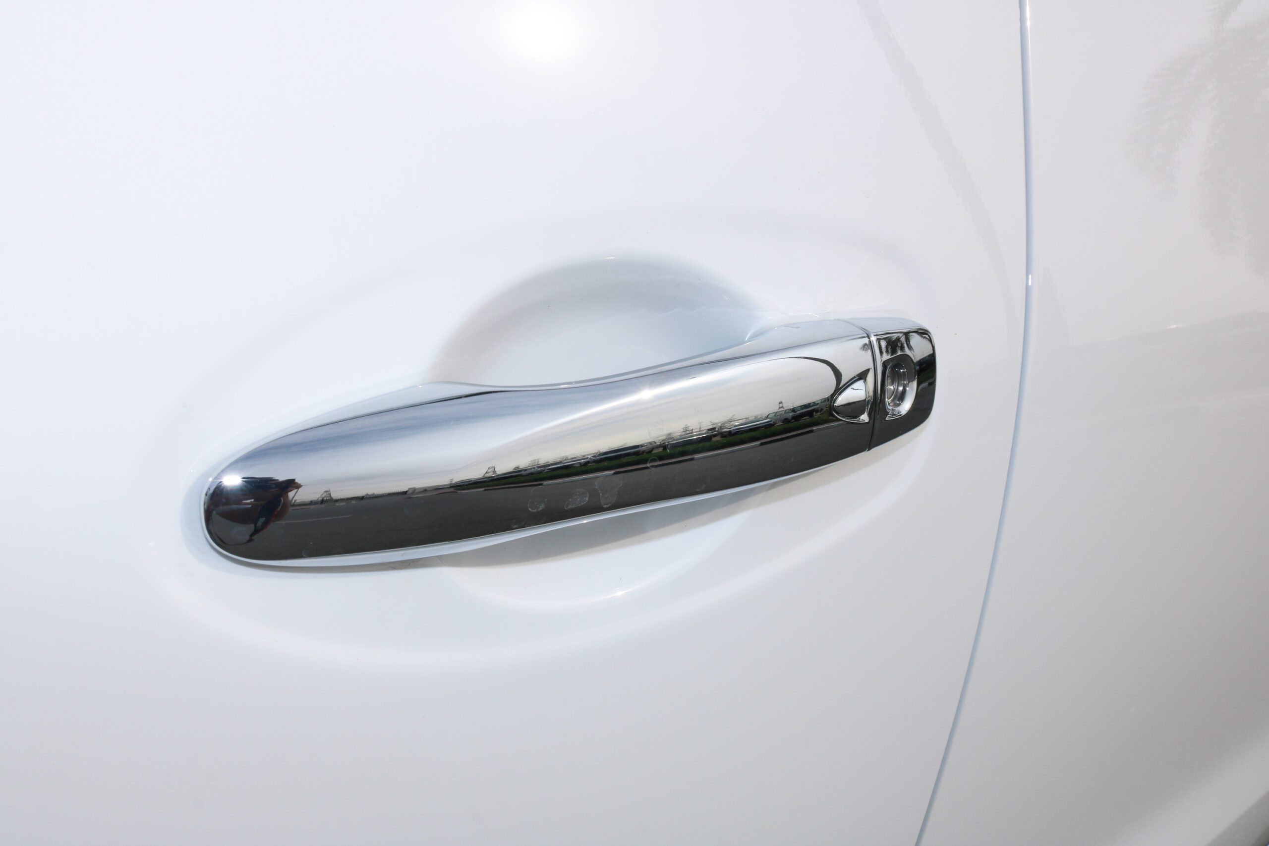 Nissan Navara LE 2023- White