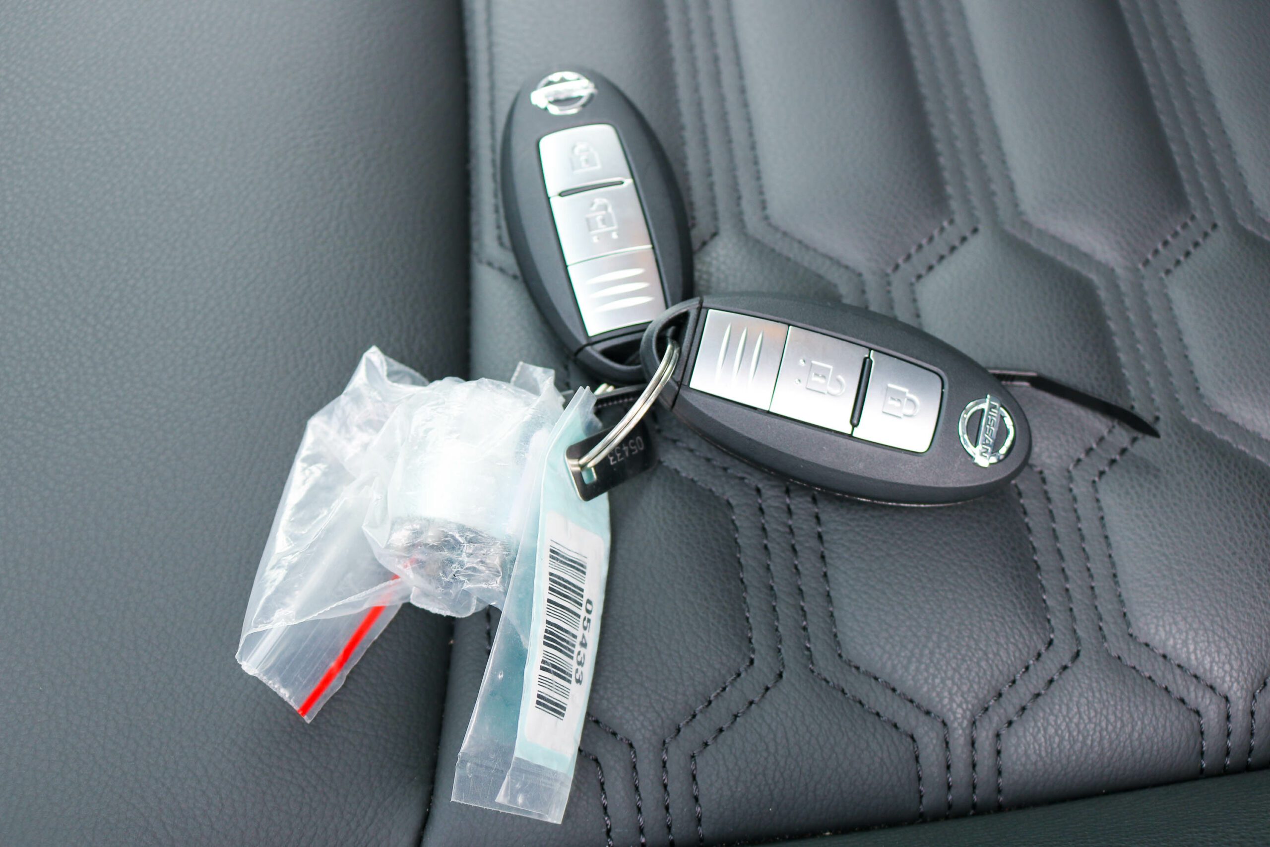 Nissan Navara LE 2023- White