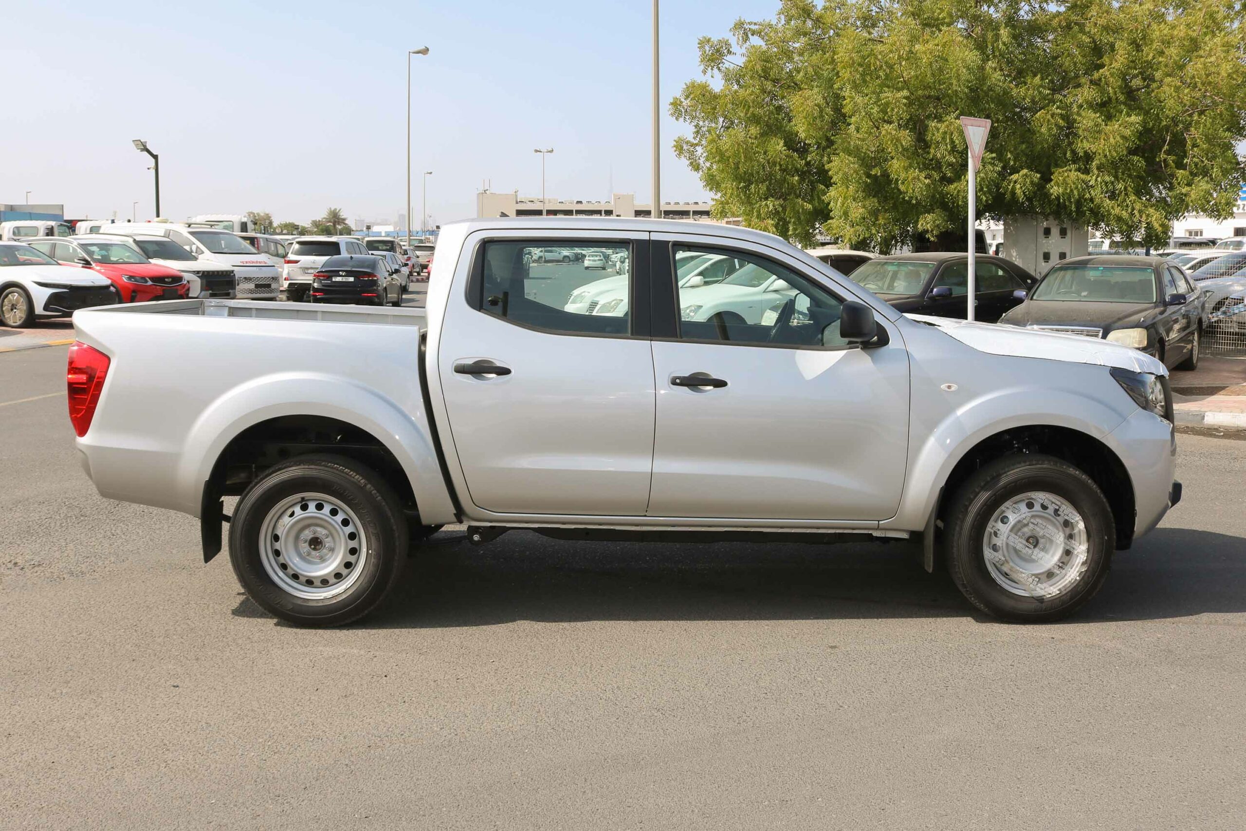 2023 Nissan Navara