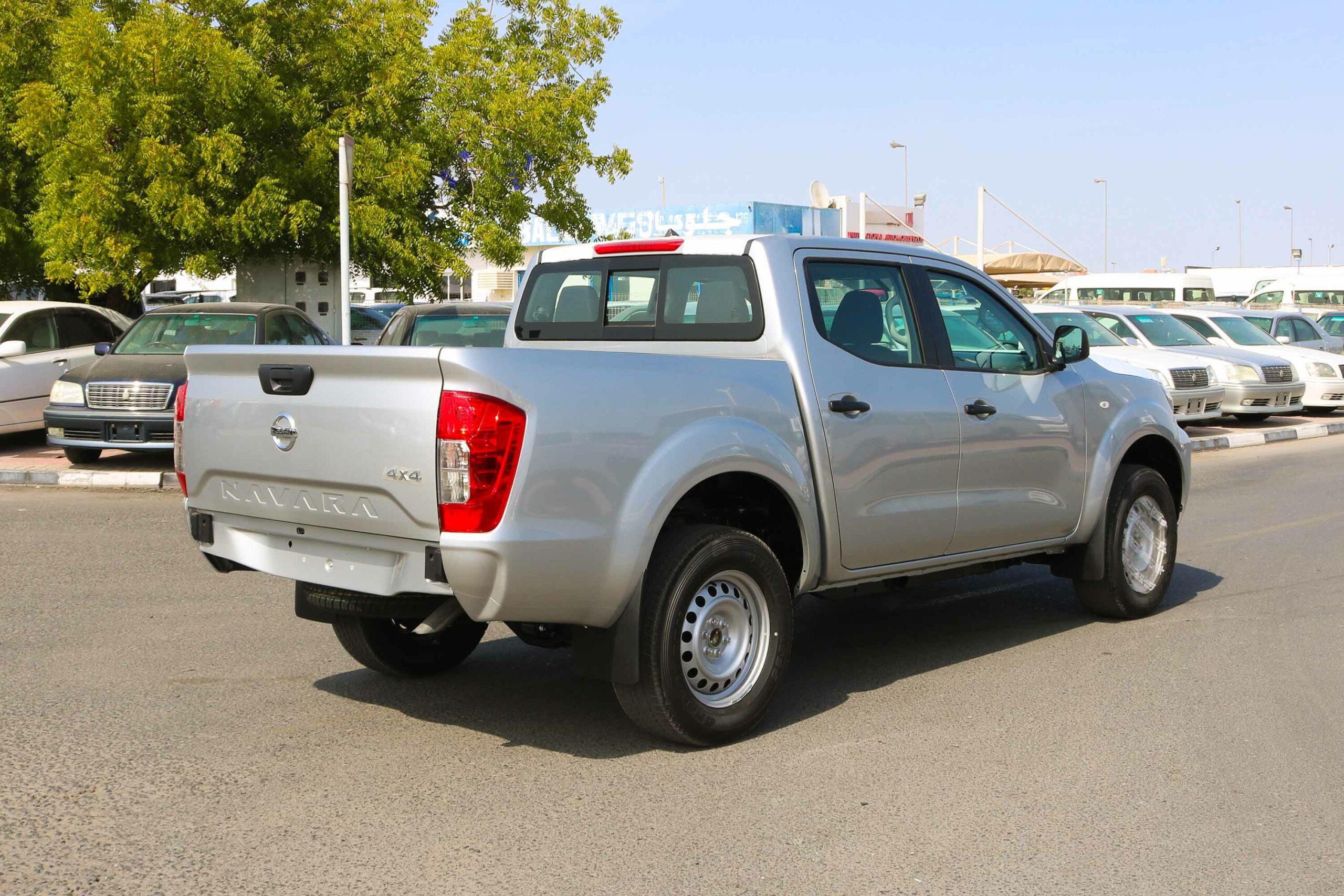 2023 Nissan Navara