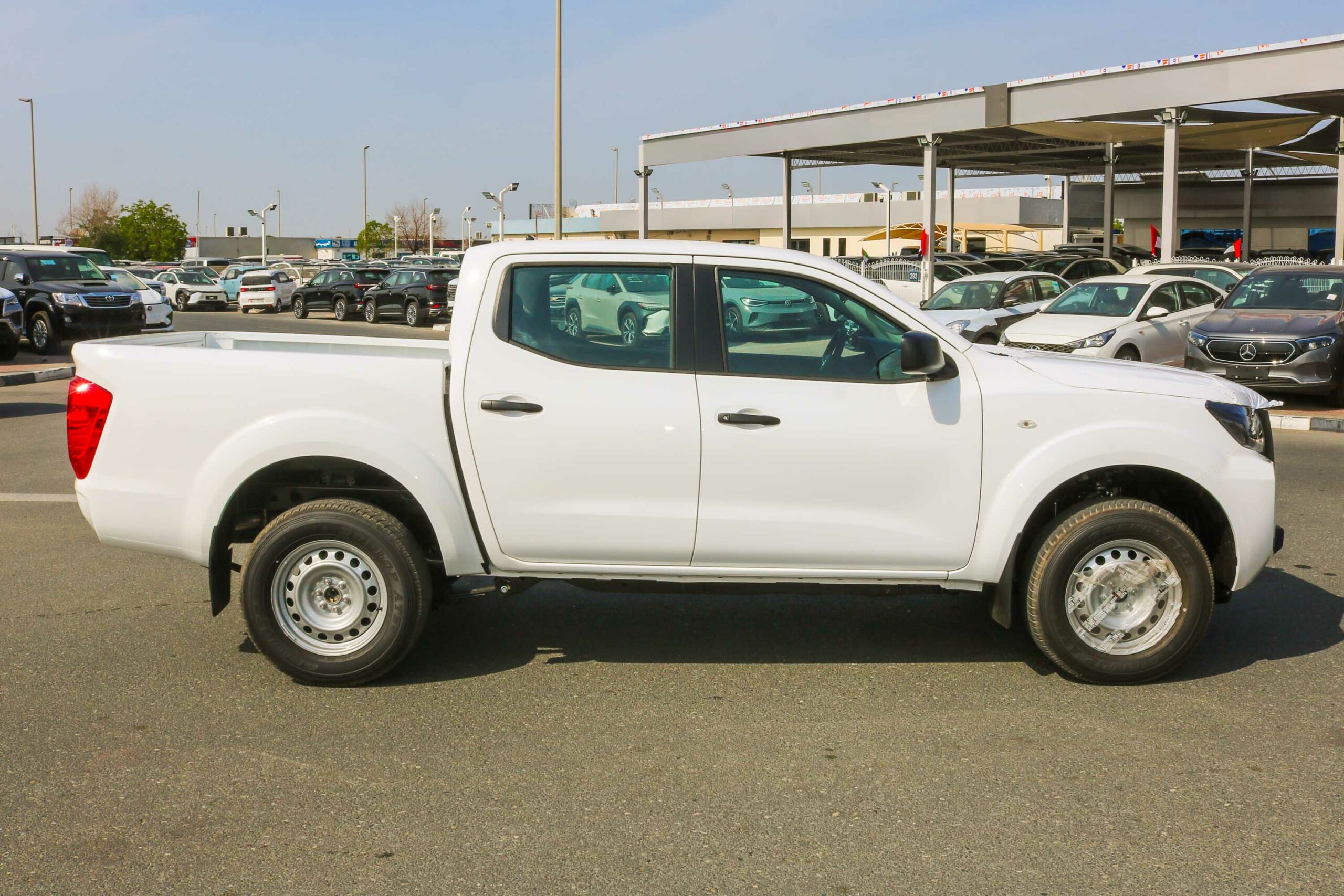 Nissan Navara XE 2023 -White