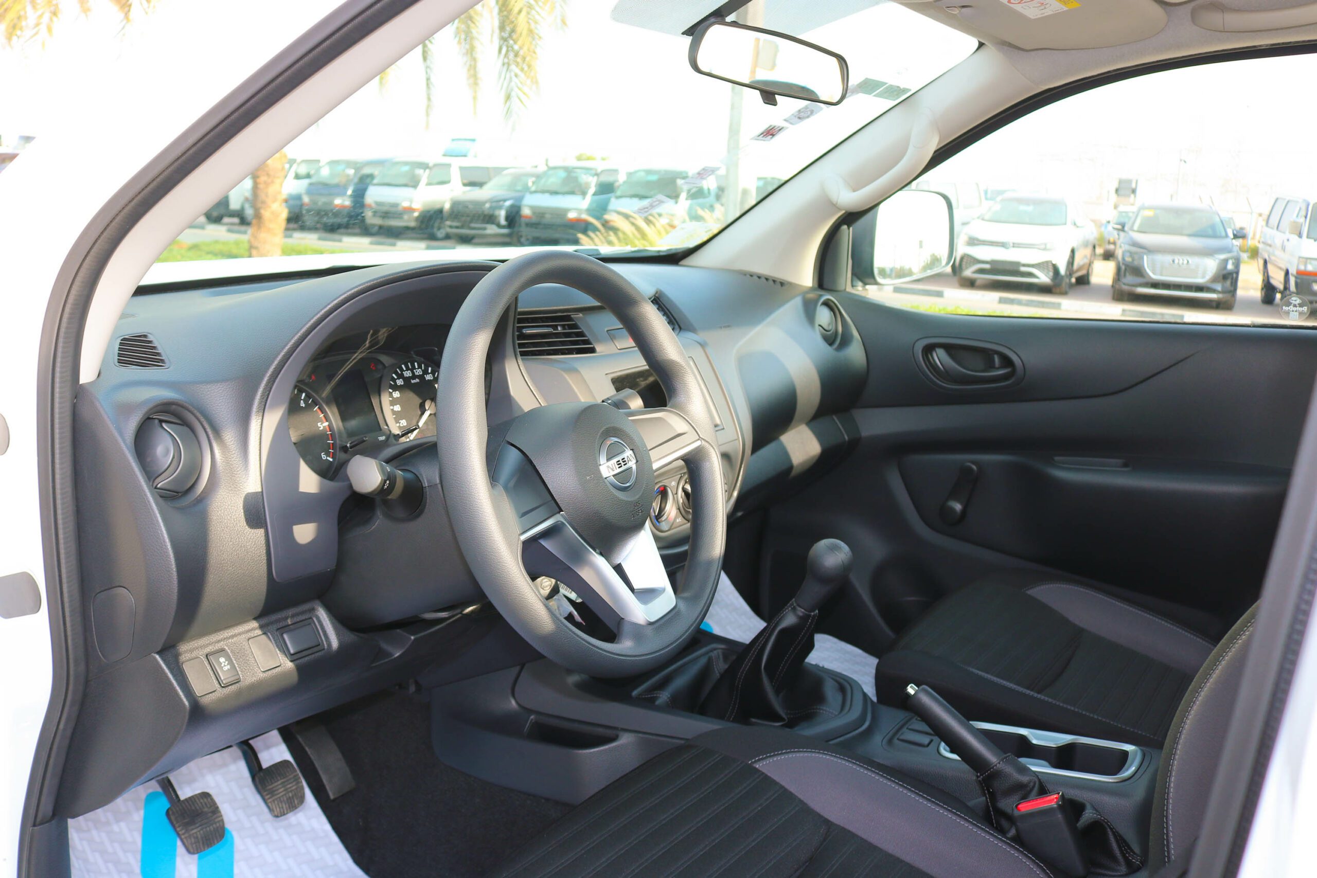 Nissan Navara XE 2023 For Sale In UAE