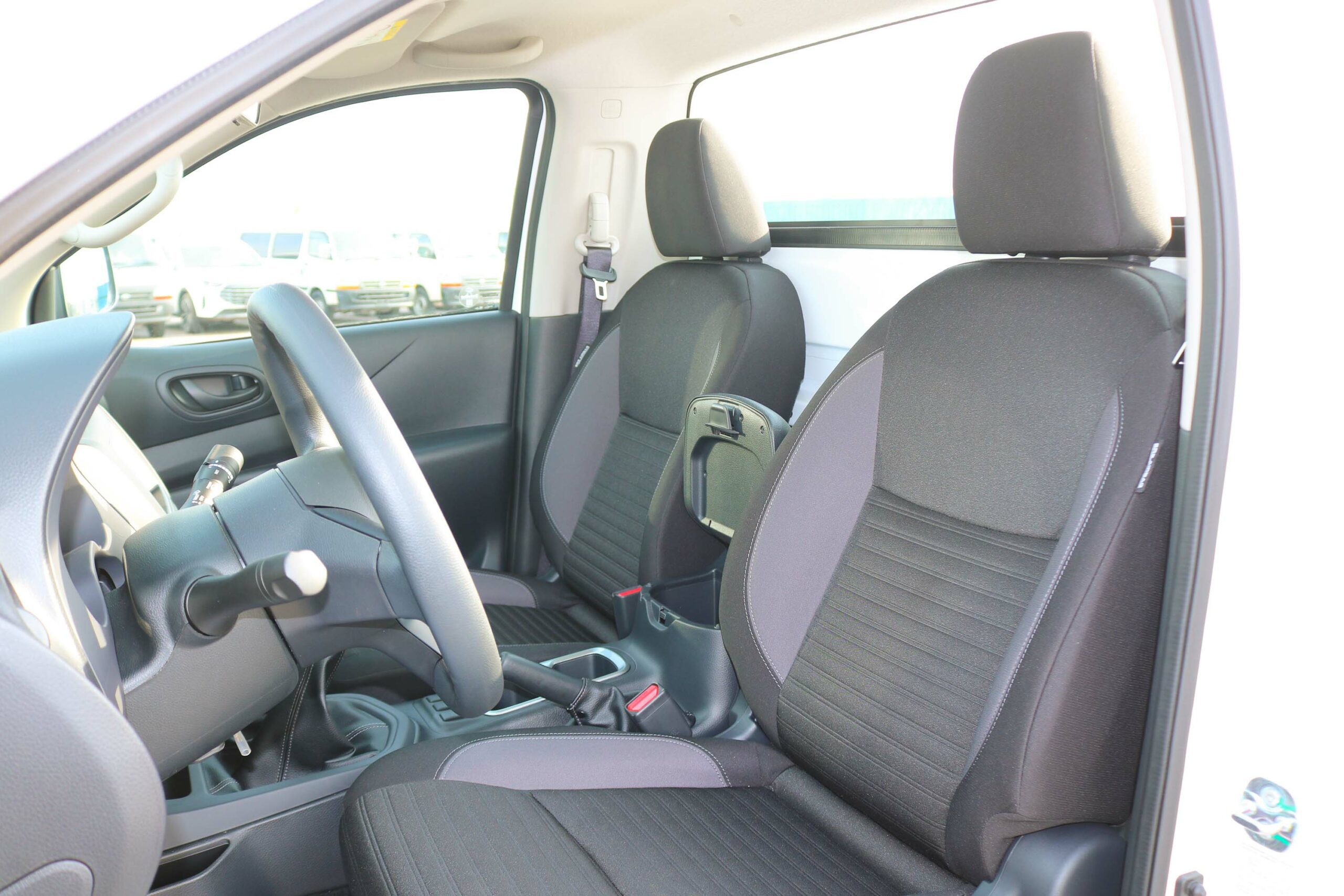 Nissan Navara XE 2023 For Sale In UAE