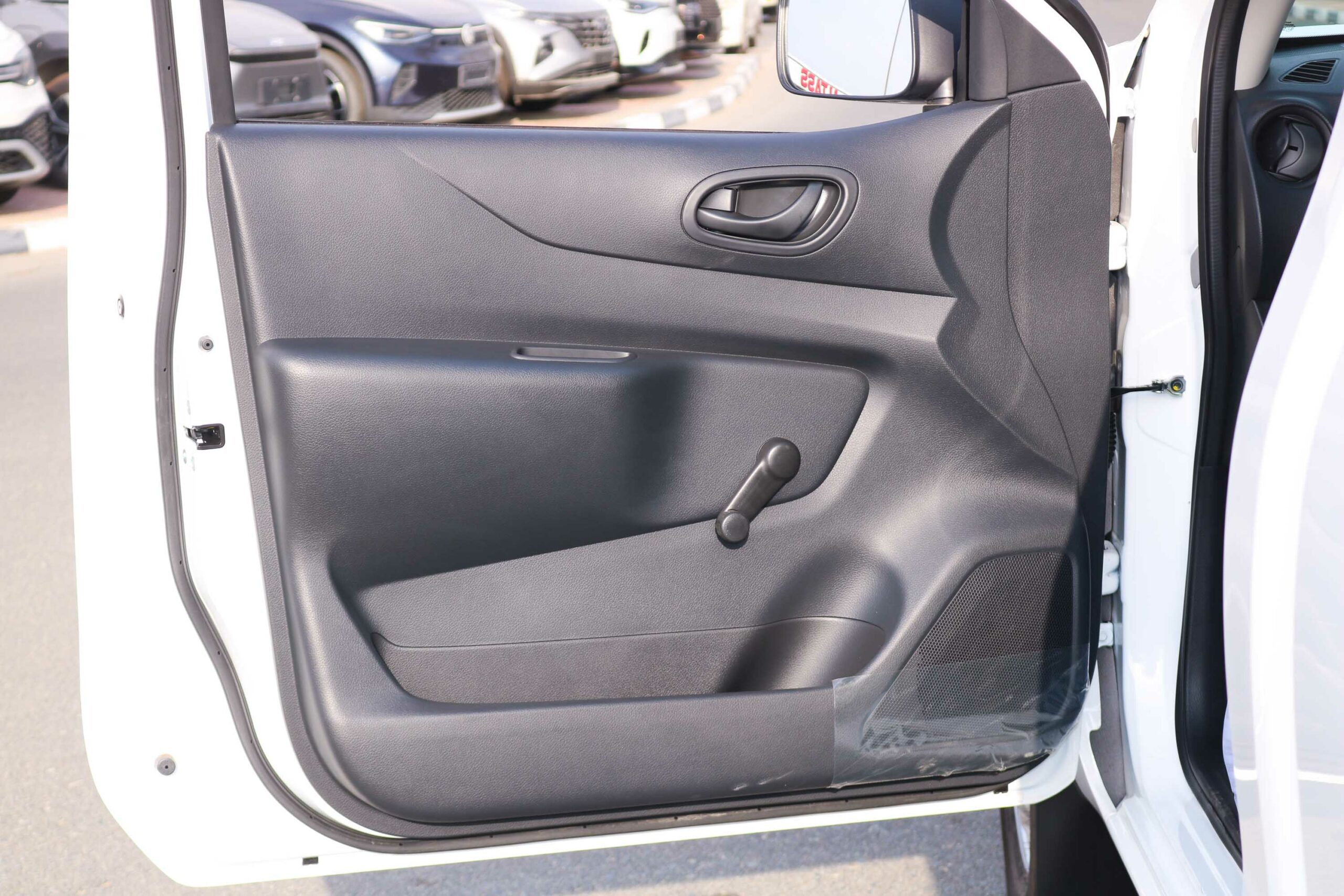 Nissan Navara XE 2023 For Sale In UAE