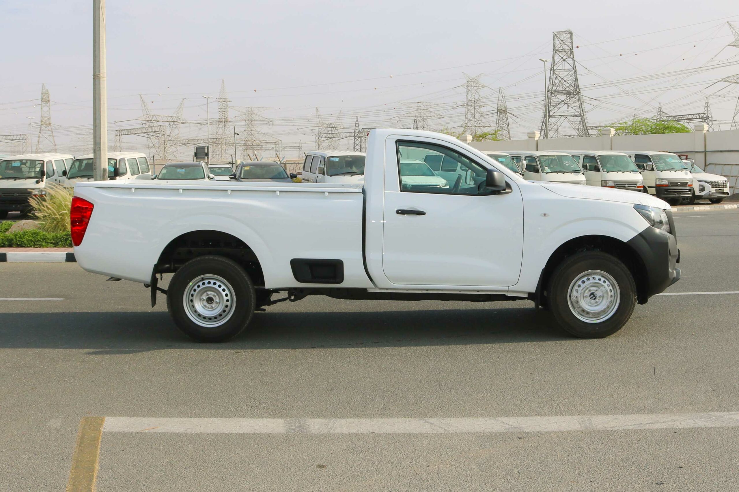 Nissan Navara XE 2023 For Sale In UAE
