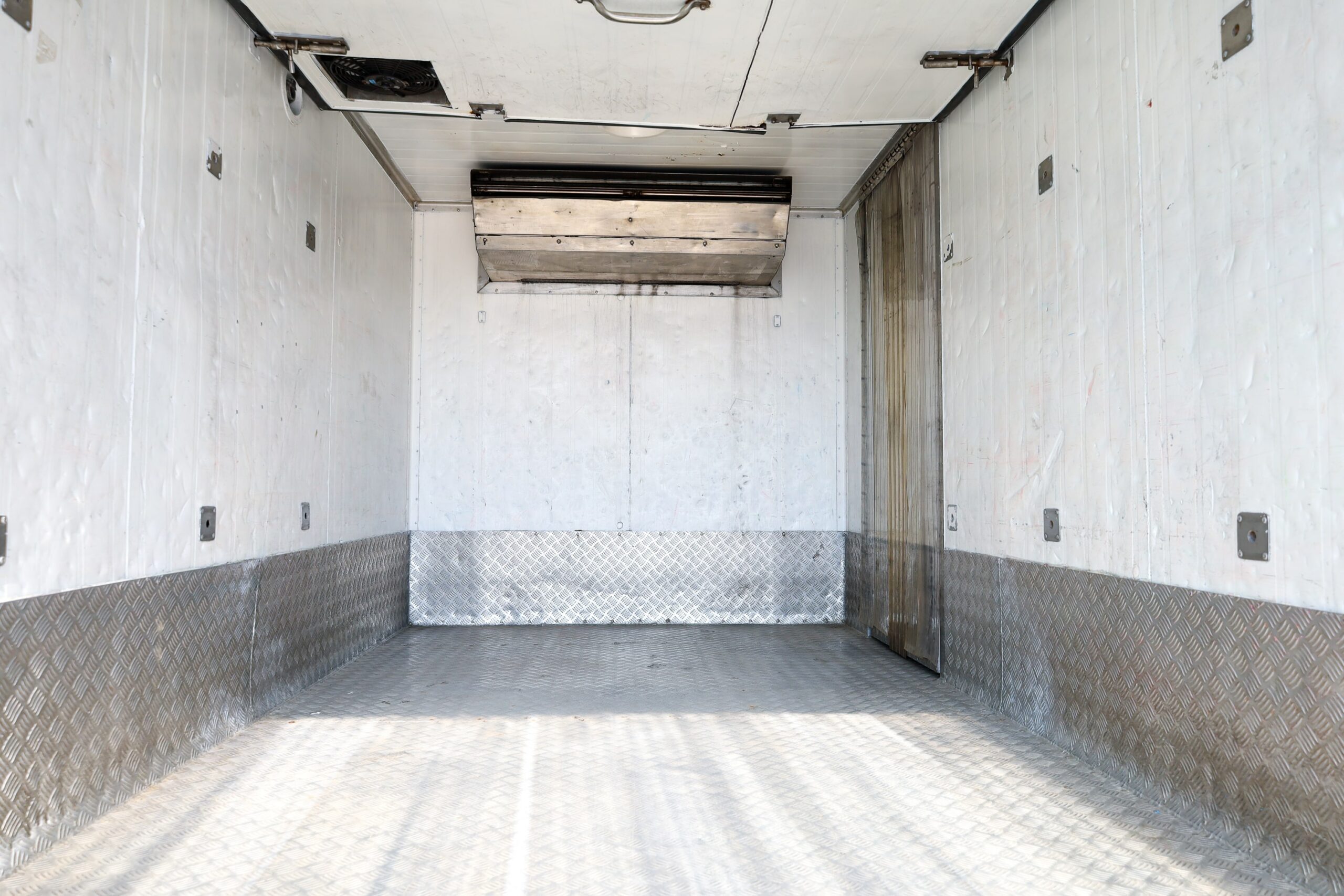 Freezer Tuck For Sale In UAE