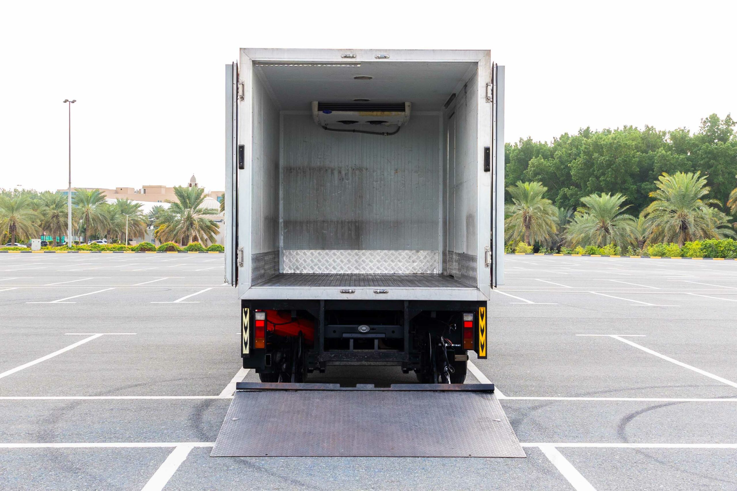 Mitsubishi Canter 2017 Dual Cabin – White