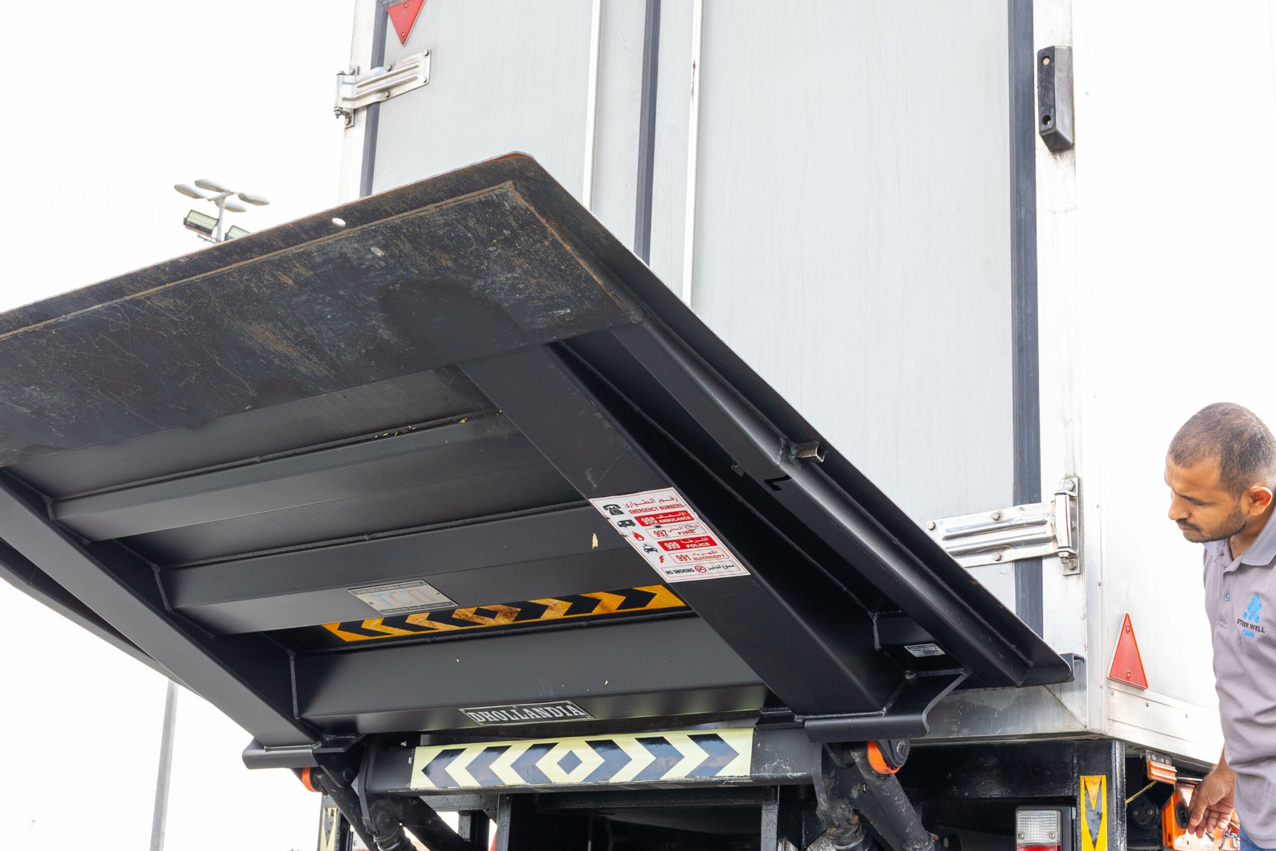 Mitsubishi Canter 2017 Dual Cabin – White