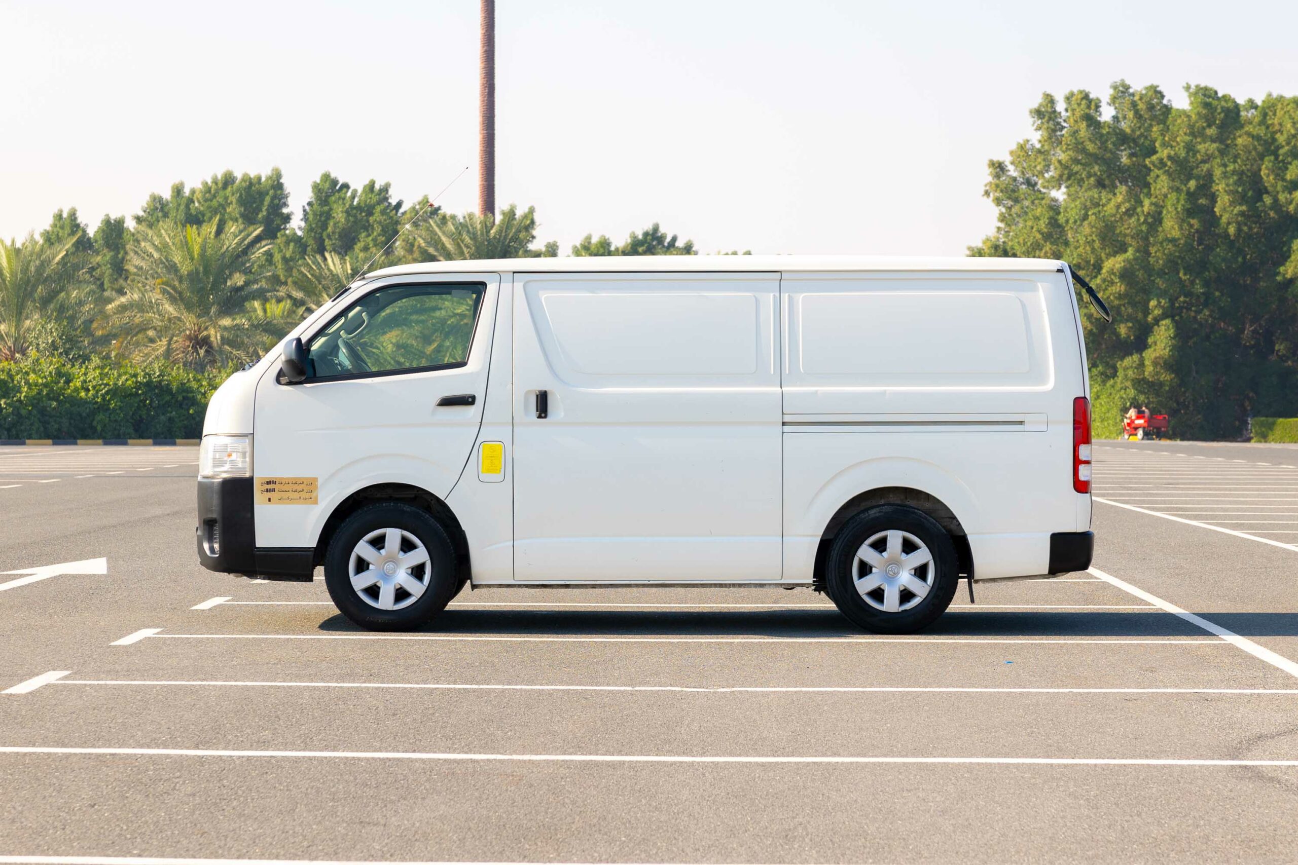 Standard Roof Dry Van For Sale In UAE