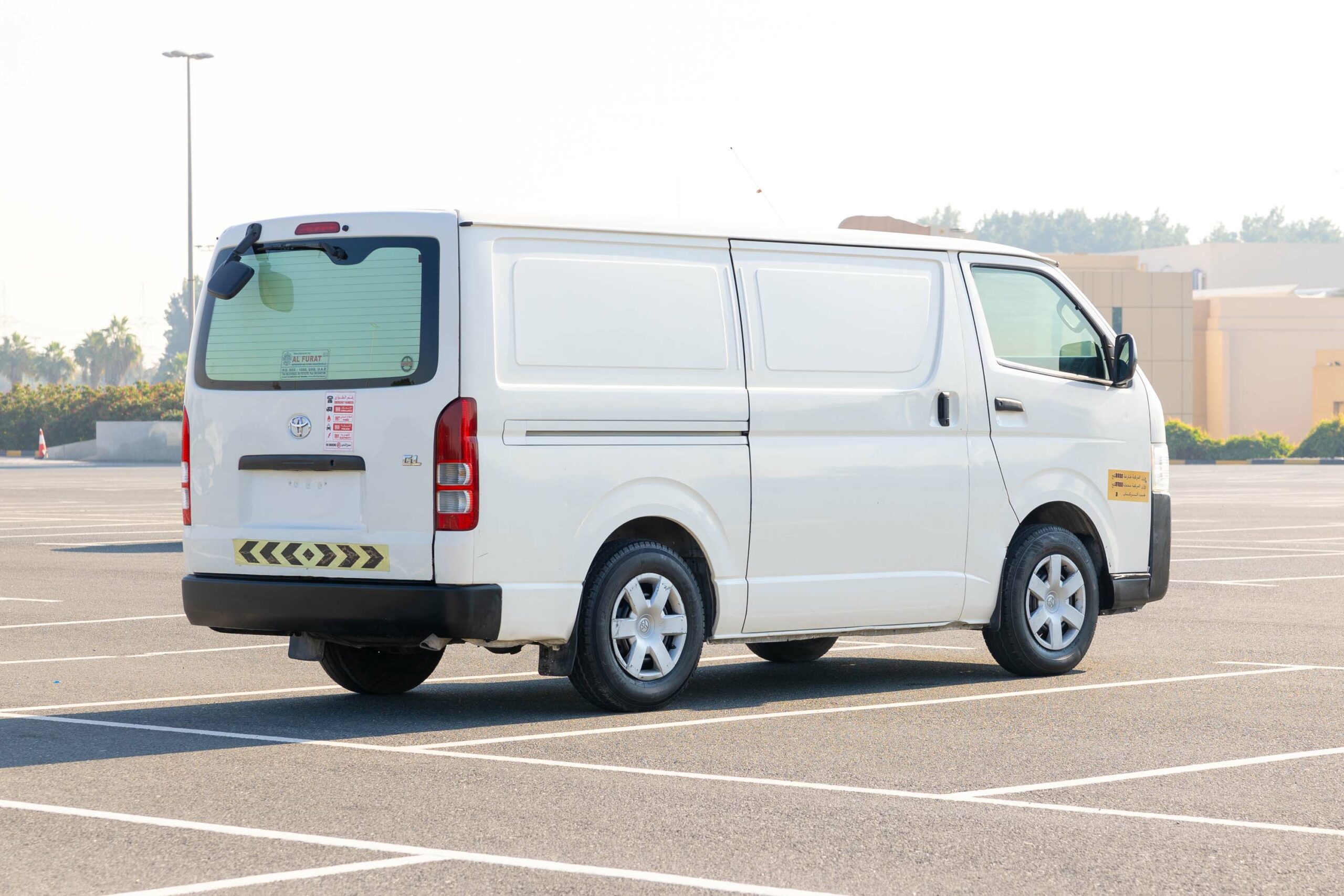 Standard Roof Dry Van For Sale In UAE