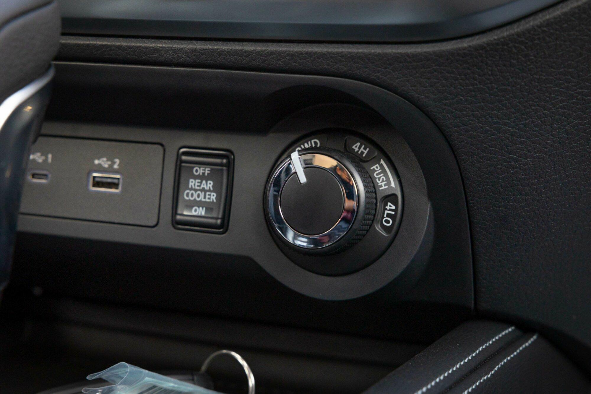 2023 Nissan XTerra Platinum – Black