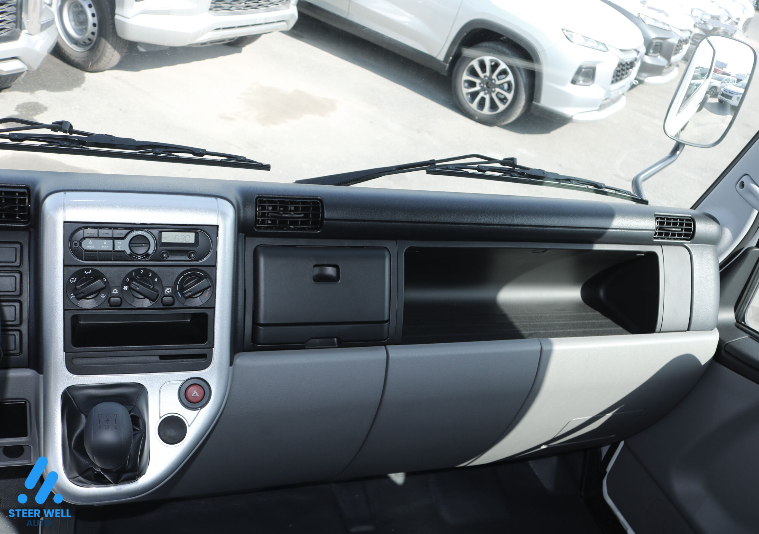 Mitsubishi Canter For Sale In UAE