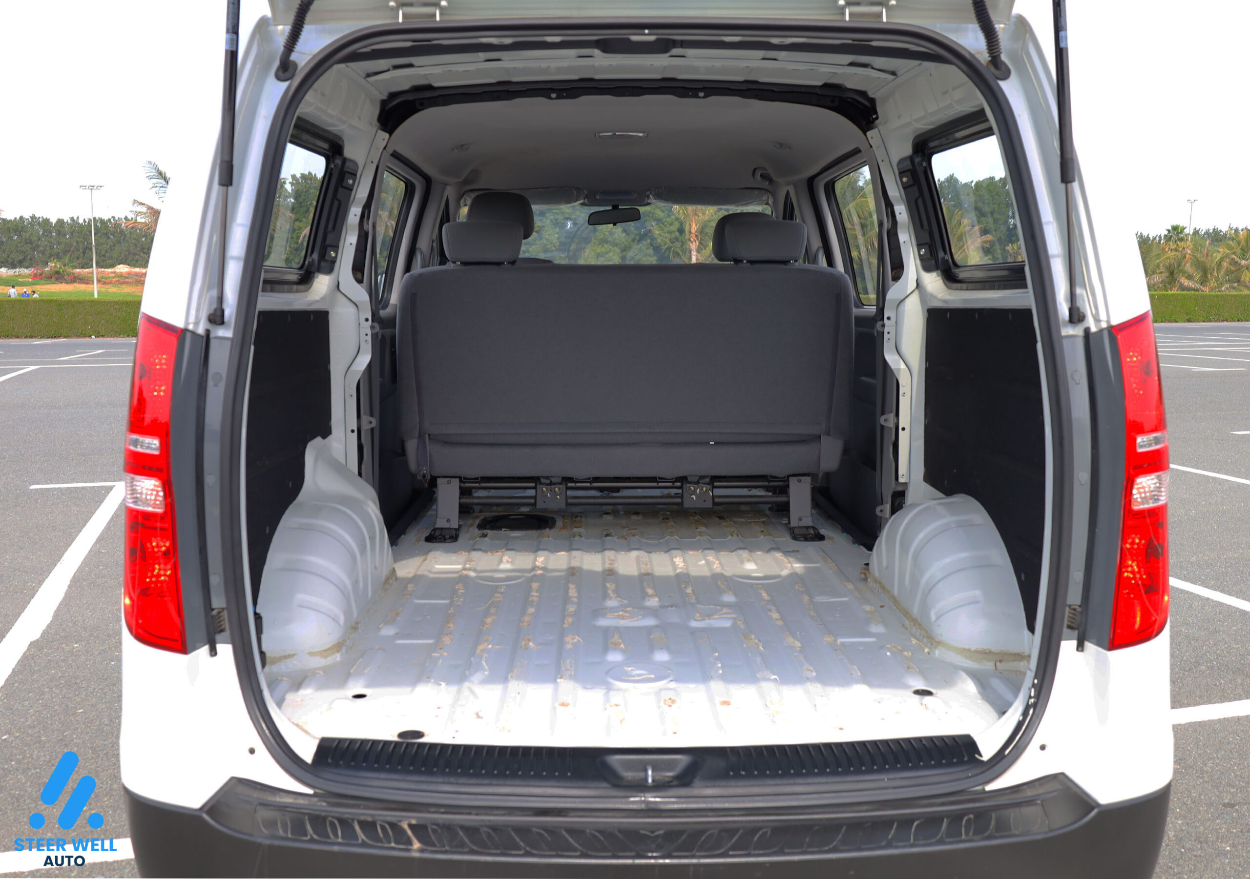 Crew Van for Sale In UAE