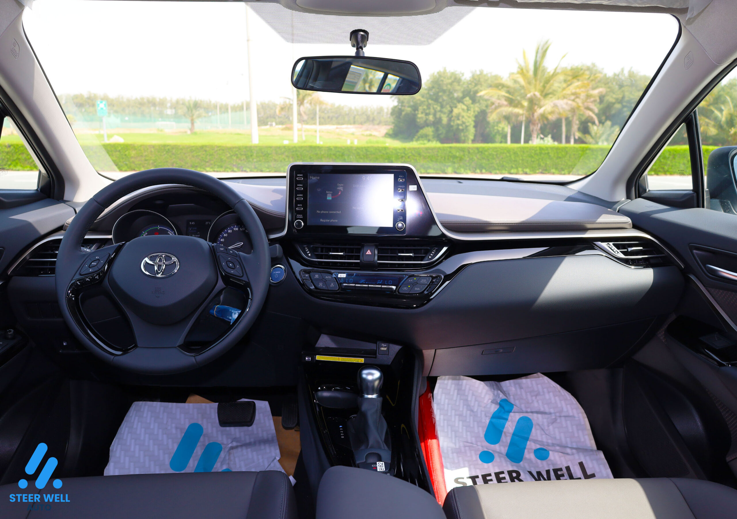 Toyota CHR Hybrid 2023 – Silver